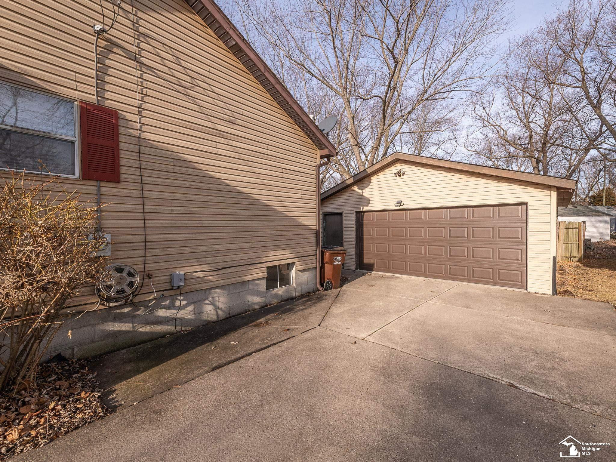 7988 Parkway Drive, Monroe, MI 48161 — Photo 25