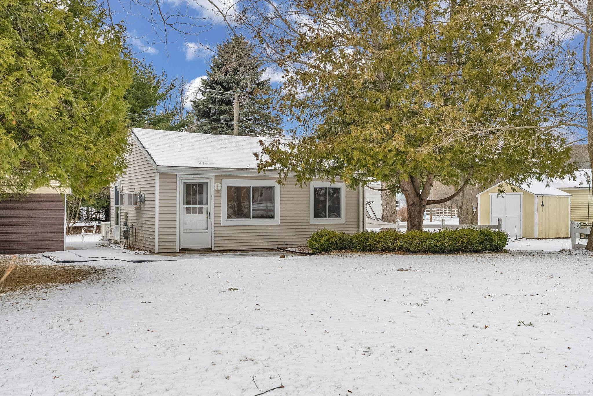7742 Lakeview Road, Lexington, MI 48450 — Photo 4