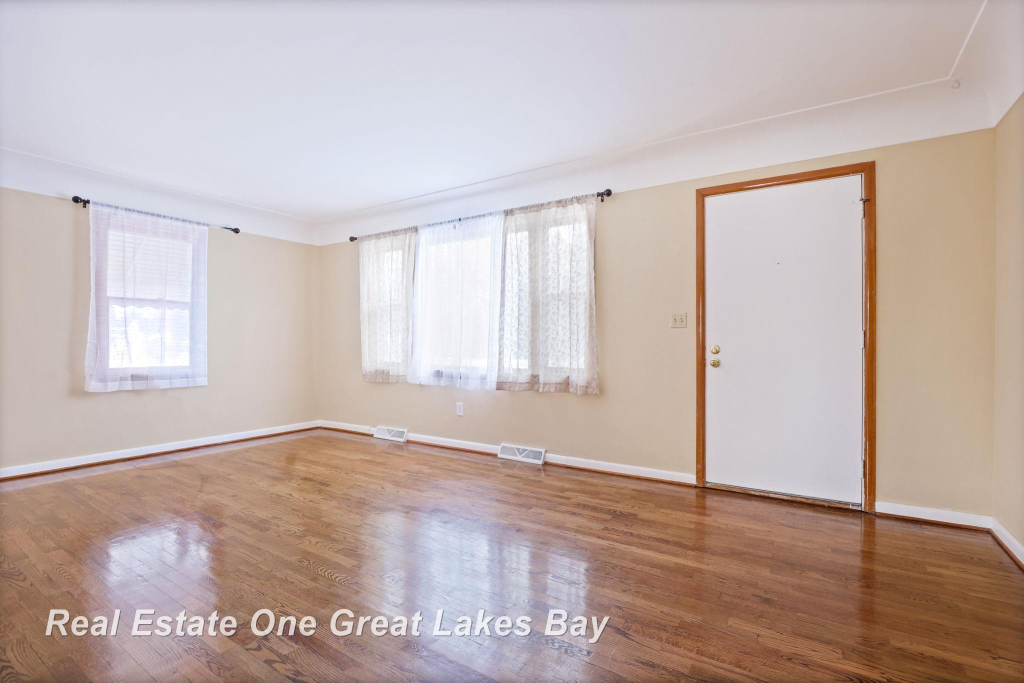 275 W Lynn Street, Saginaw, MI 48604 — Photo 7