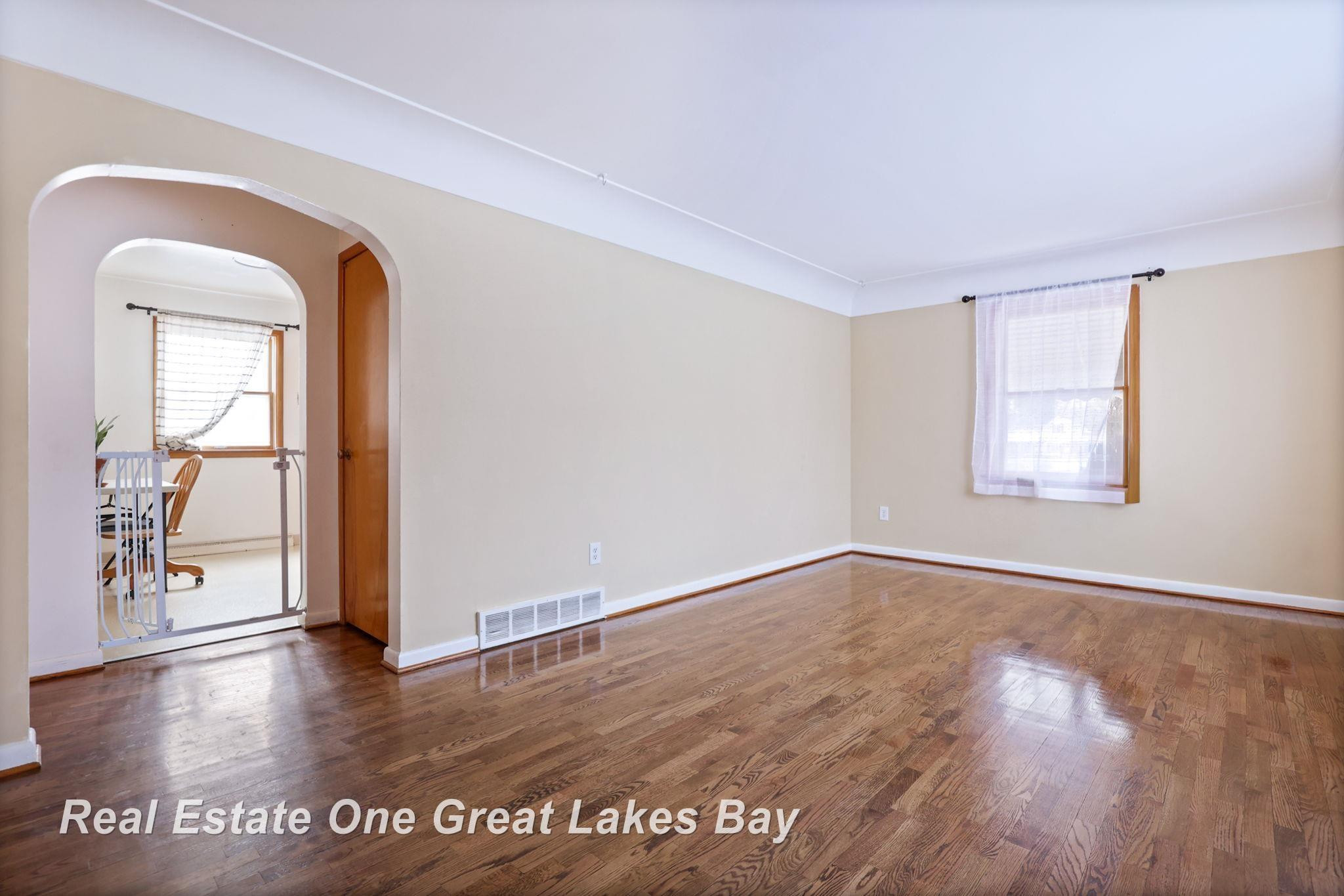 275 W Lynn Street, Saginaw, MI 48604 — Photo 10