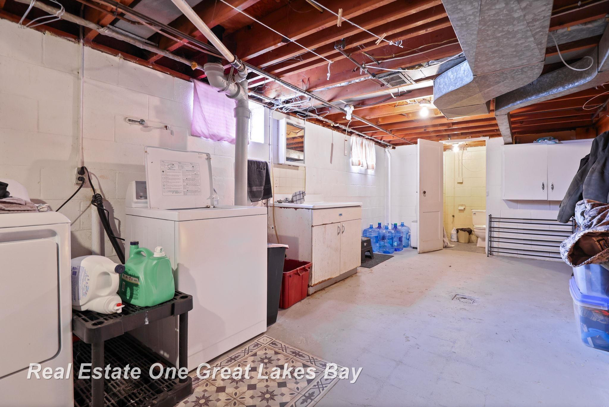 275 W Lynn Street, Saginaw, MI 48604 — Photo 30