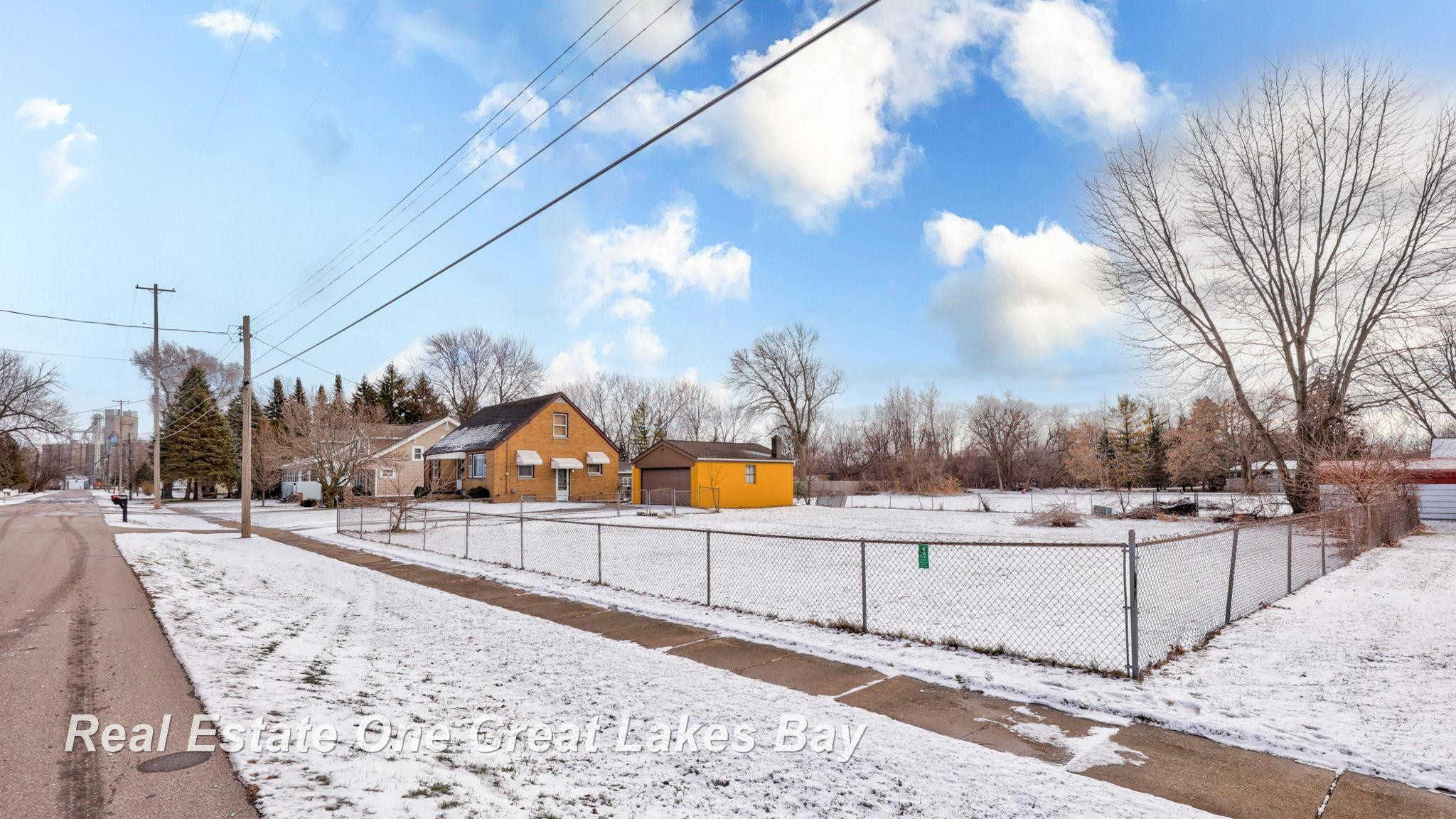 275 W Lynn Street, Saginaw, MI 48604 — Photo 42