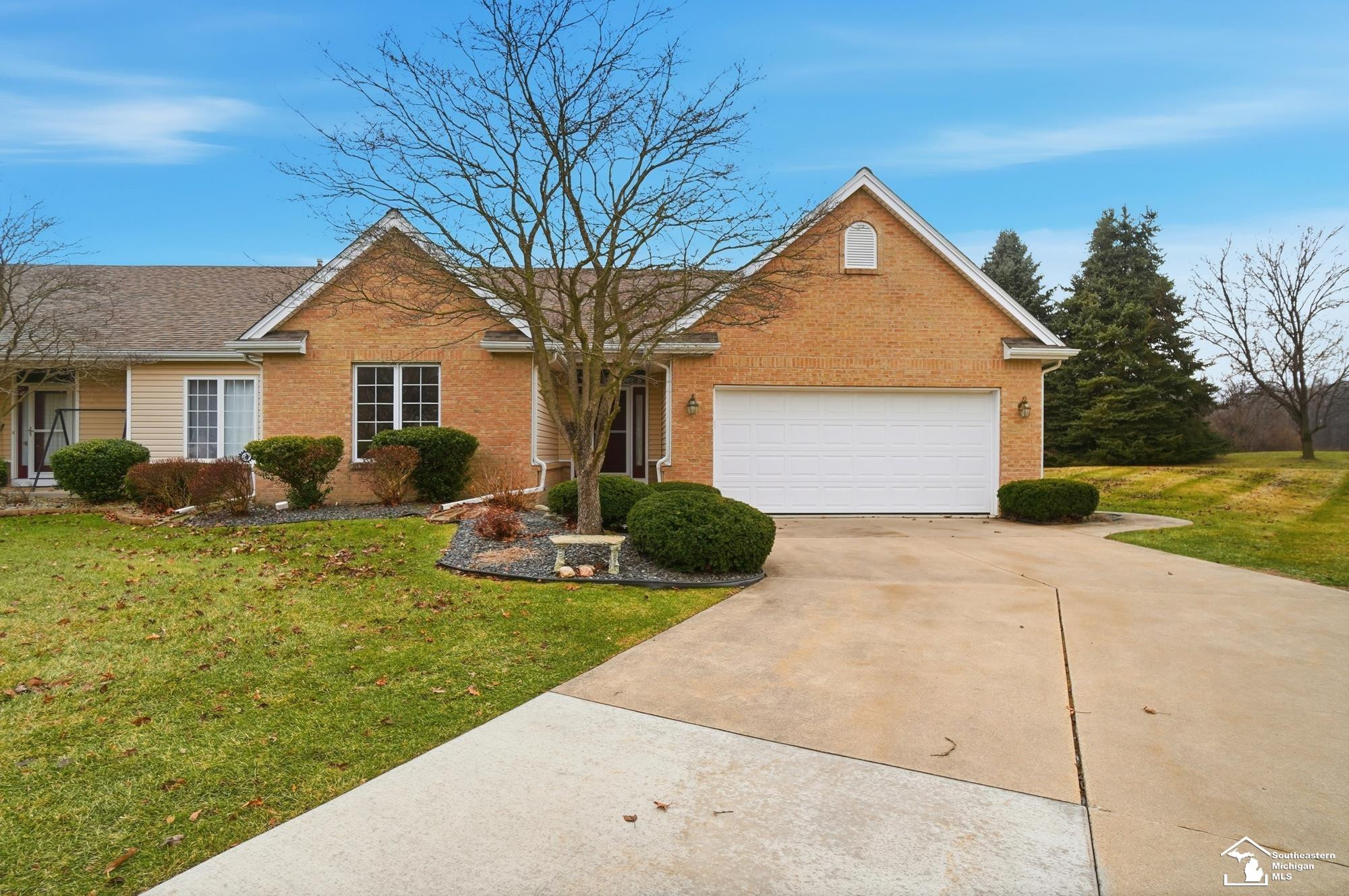 3174 Crystal Court, Lambertville, MI 48144 — front exterior