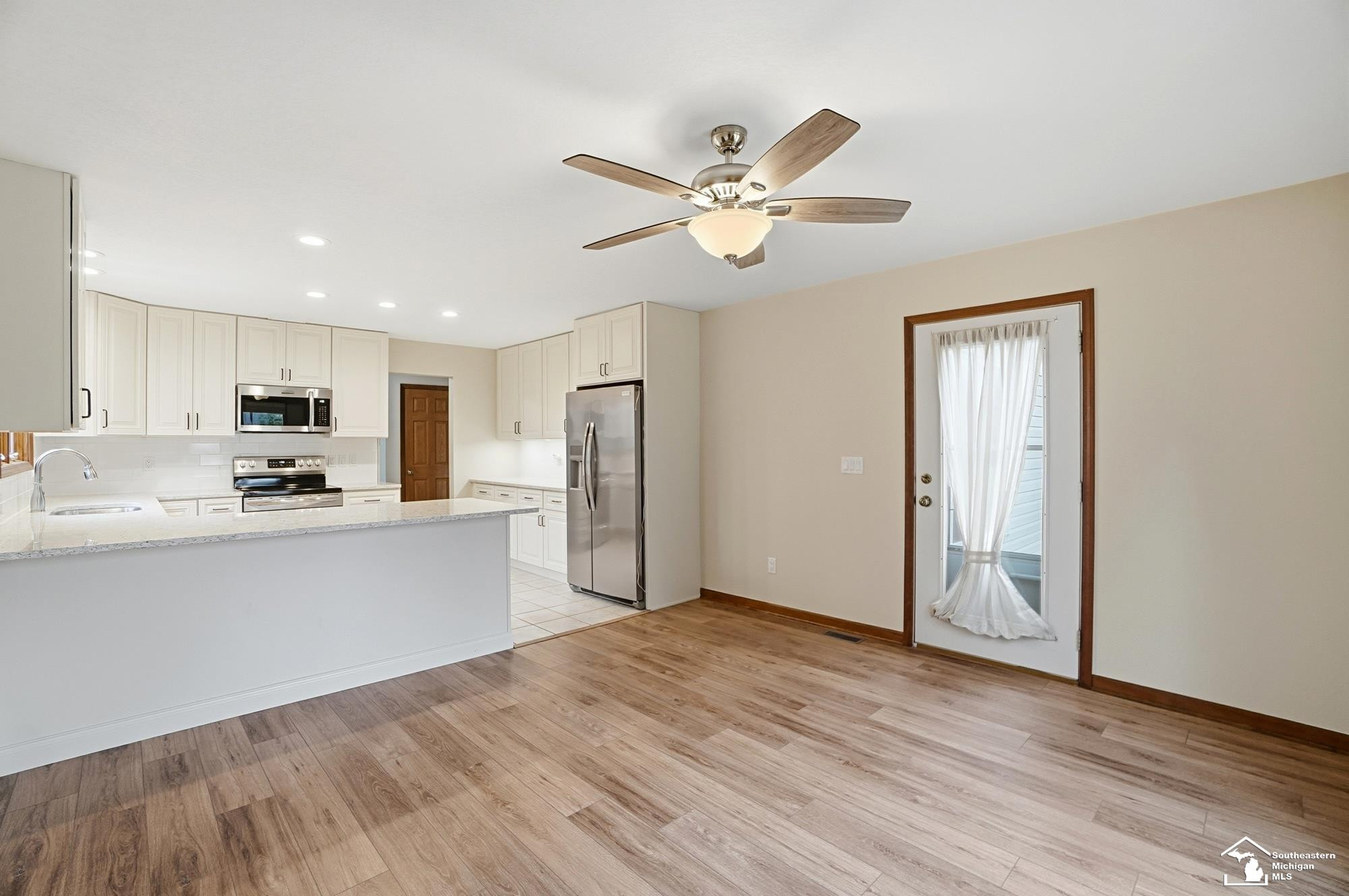 3174 Crystal Court, Lambertville, MI 48144 — Photo 19
