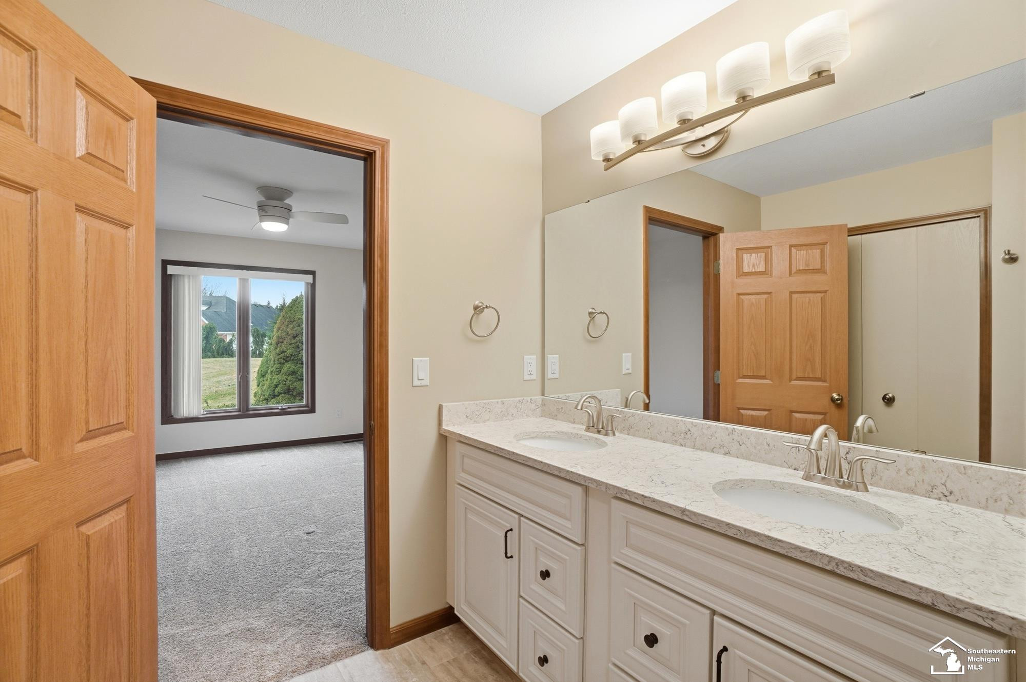 3174 Crystal Court, Lambertville, MI 48144 — Photo 25
