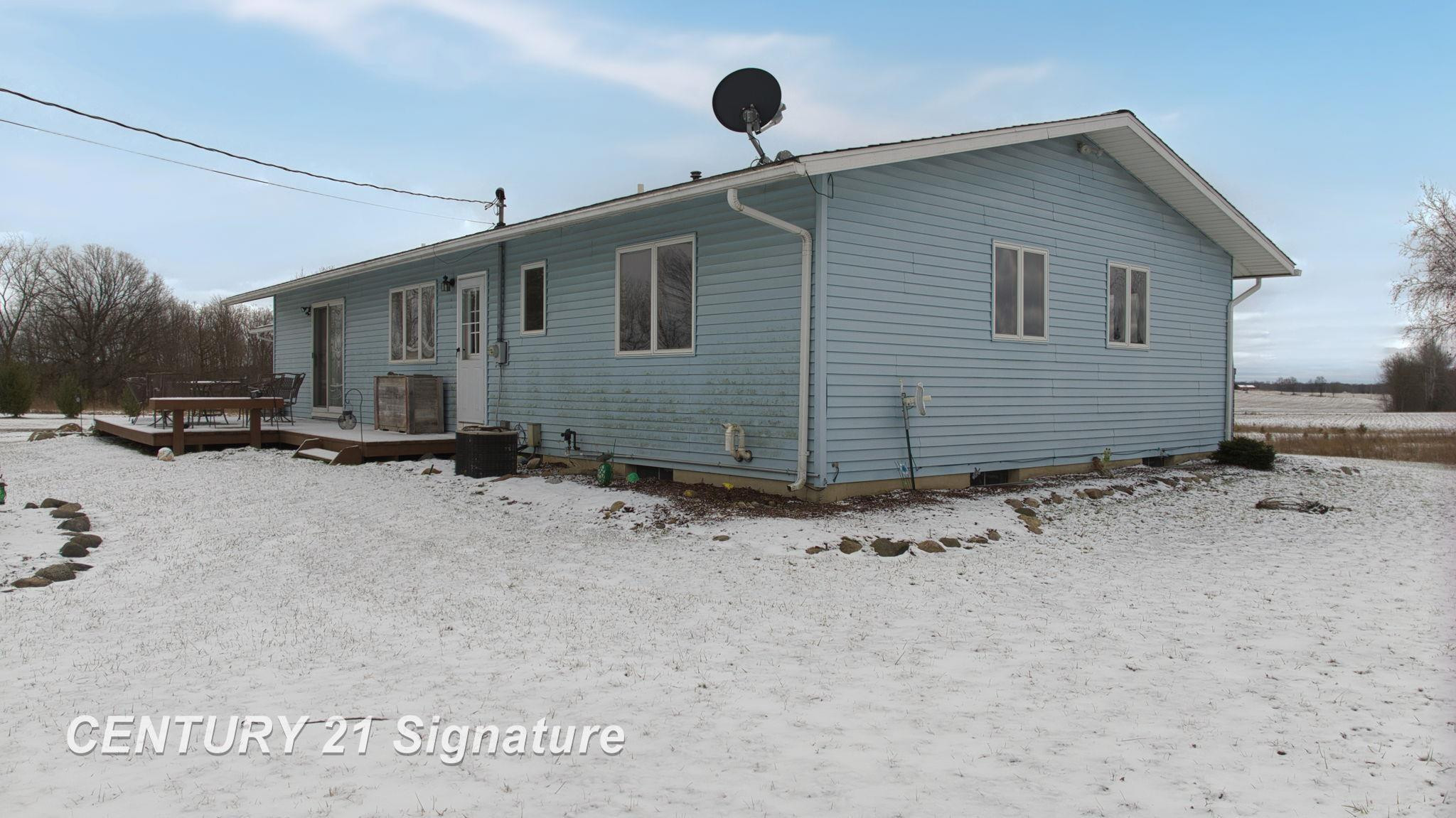 4625 E Hibbard Road, Corunna, MI 48817 — Photo 4