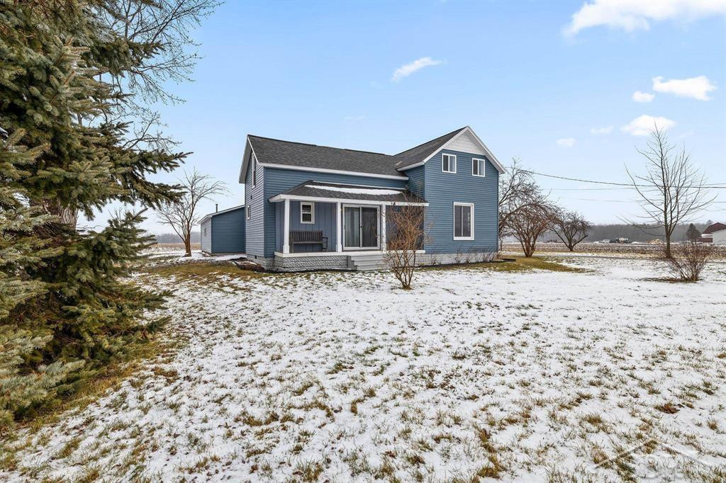 65 S Garfield Road, Linwood, MI 48634 — Photo 2