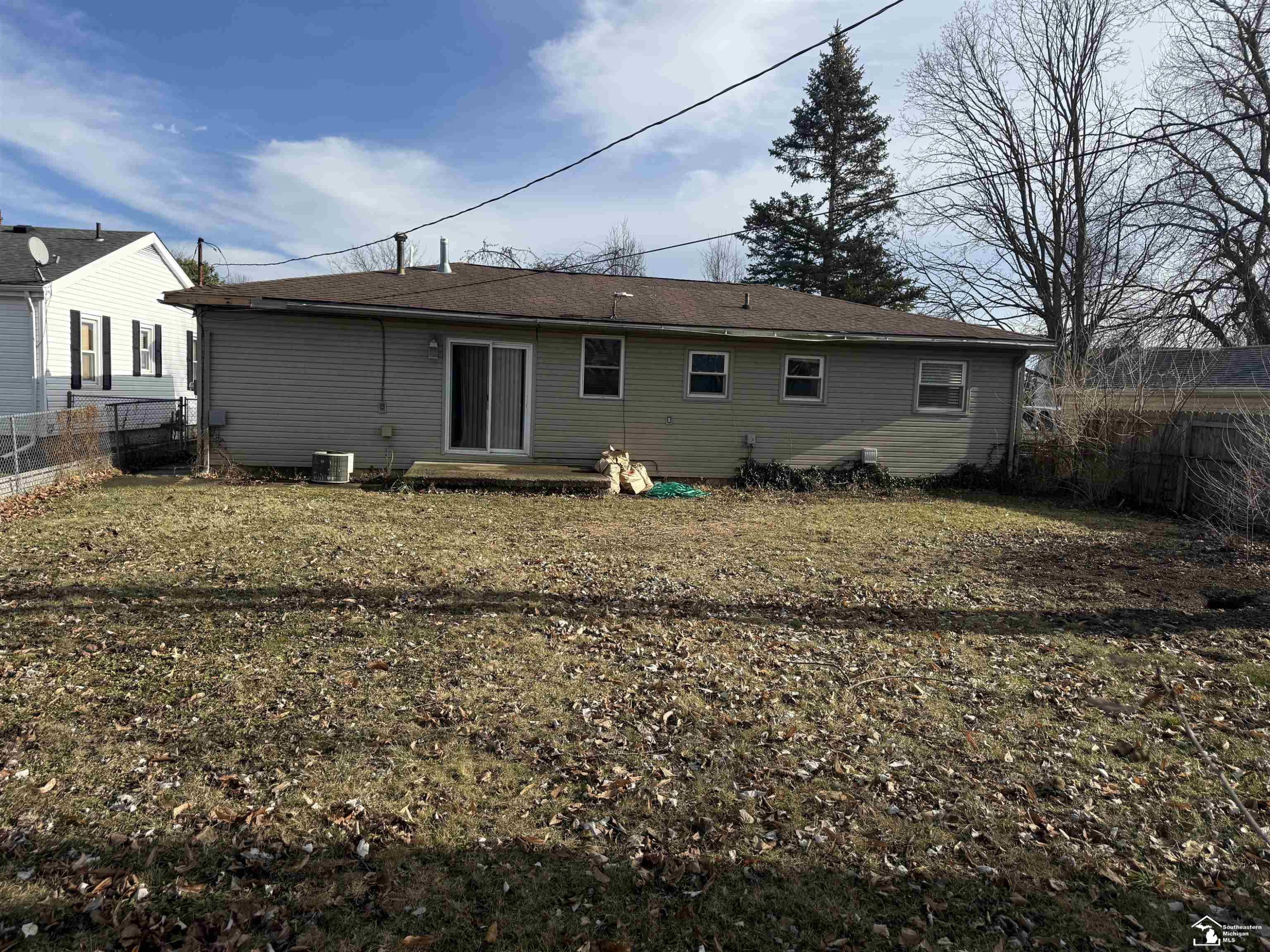 540 S Concetta, MI 48161 — Photo 2