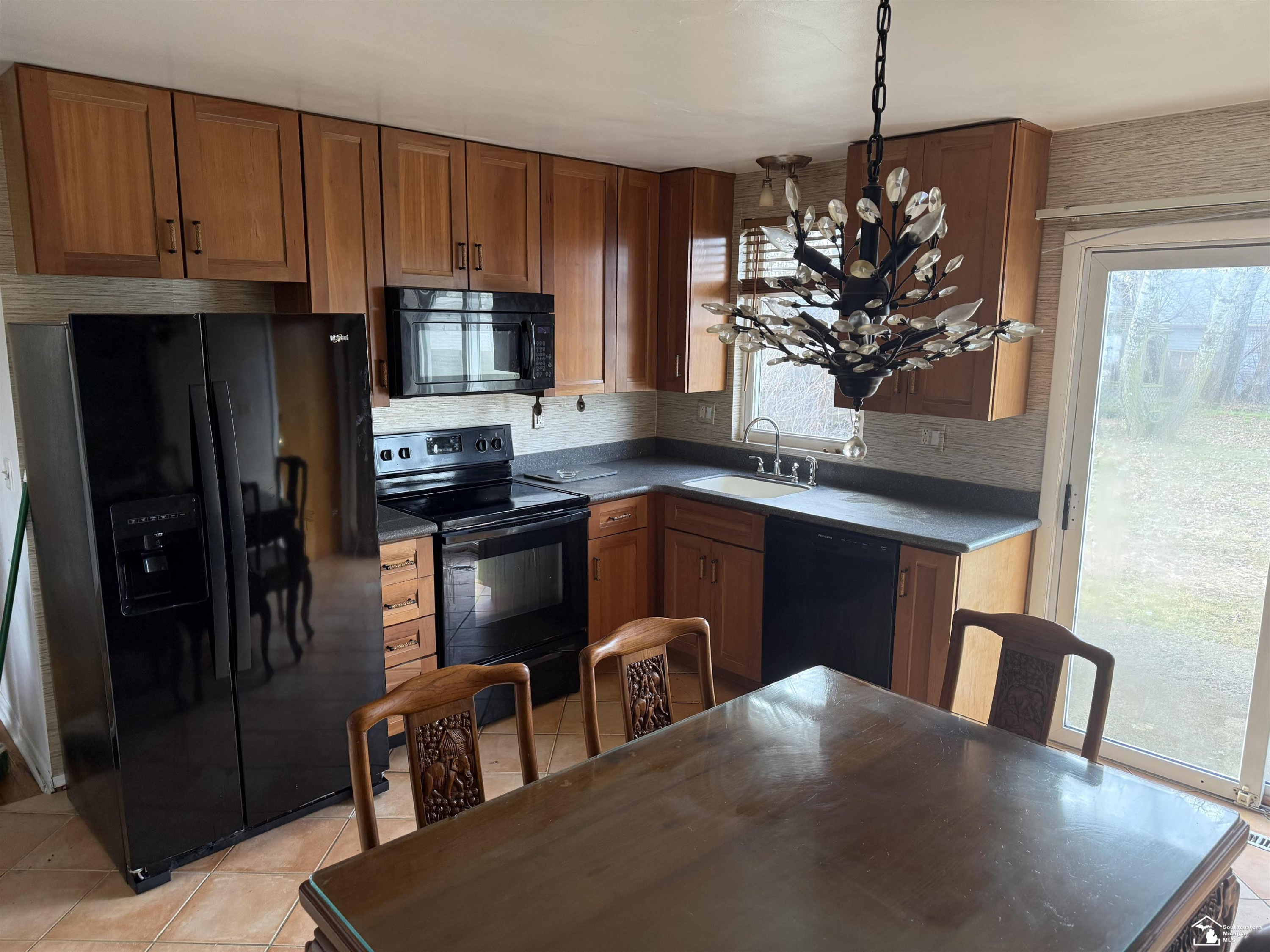 540 S Concetta, MI 48161 — Photo 3