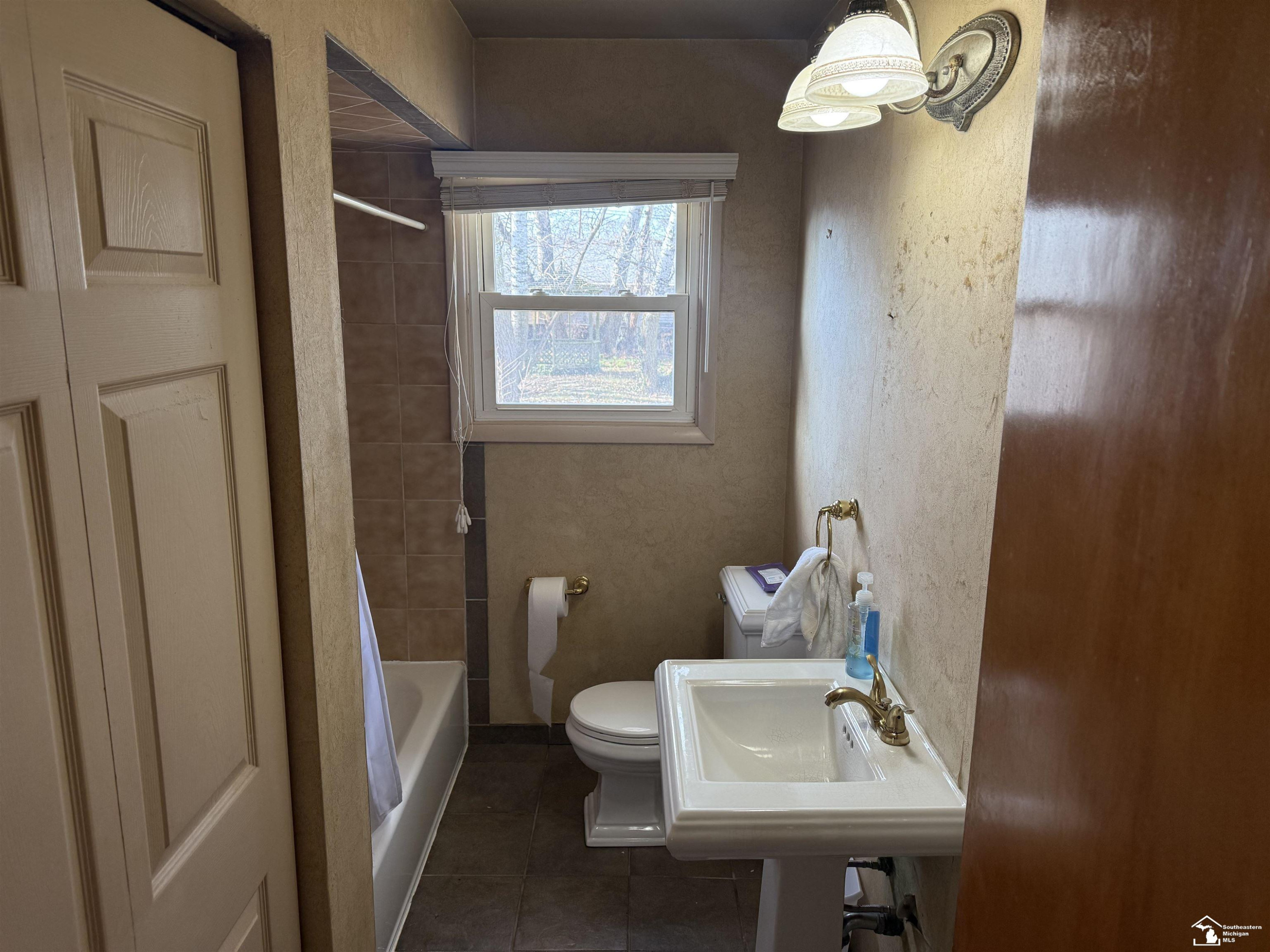 540 S Concetta, MI 48161 — Photo 13