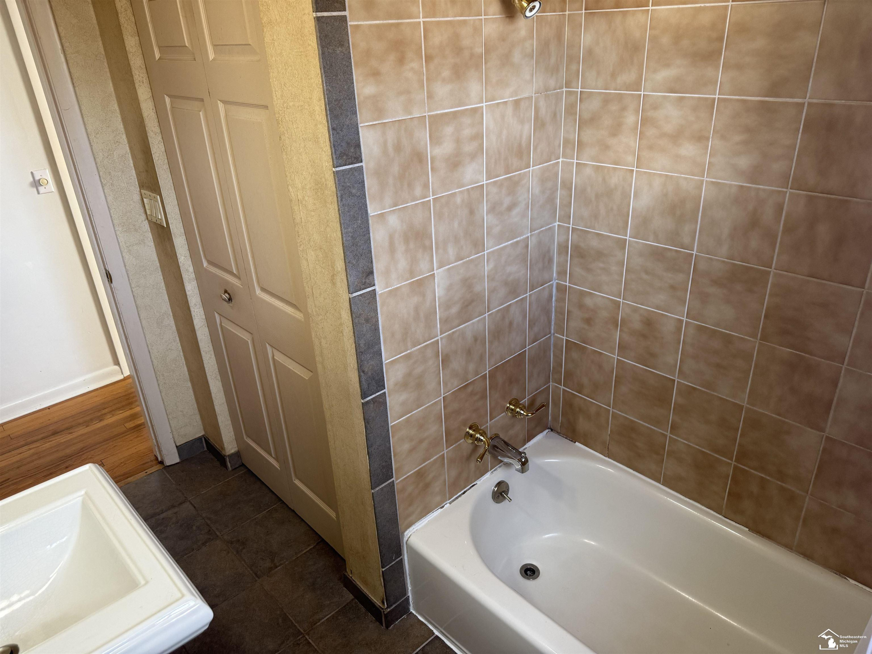 540 S Concetta, MI 48161 — Photo 14