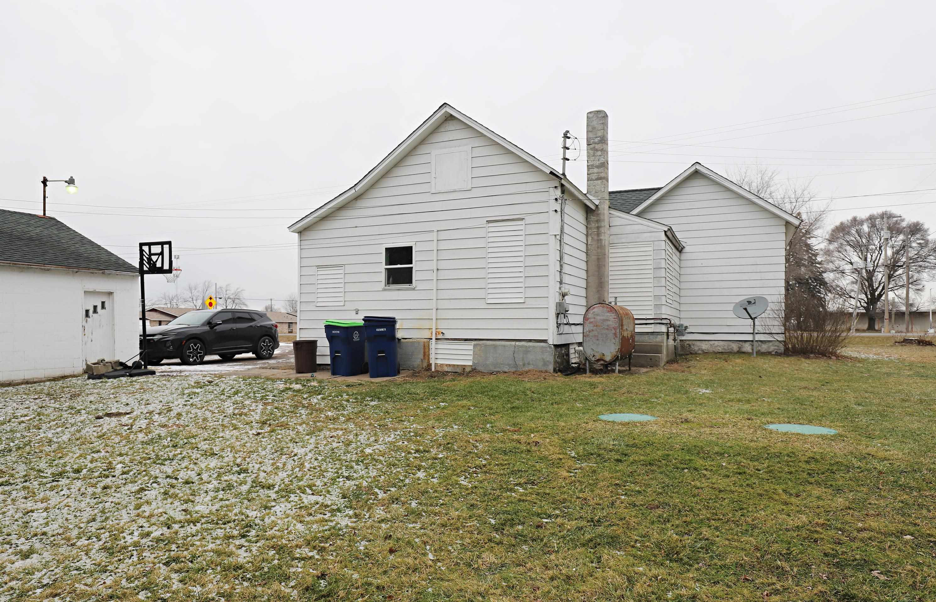12803 Brady Road, Chesaning, MI 48616 — Photo 17
