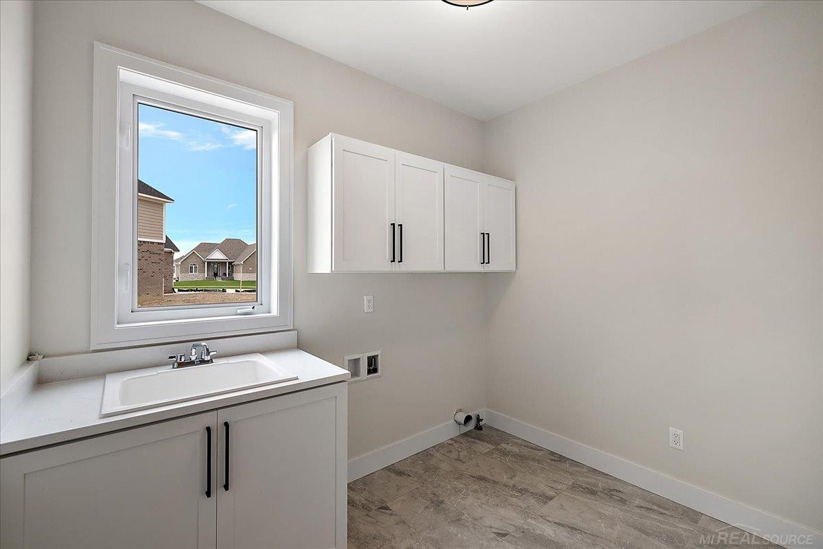 682 Westlake Avenue, Oxford, MI 48371 — Photo 24
