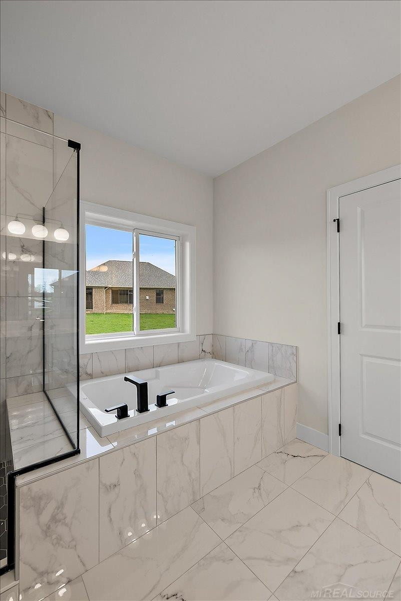 682 Westlake Avenue, Oxford, MI 48371 — Photo 34