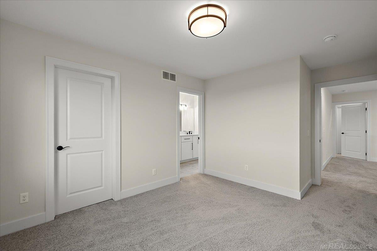 682 Westlake Avenue, Oxford, MI 48371 — Photo 42