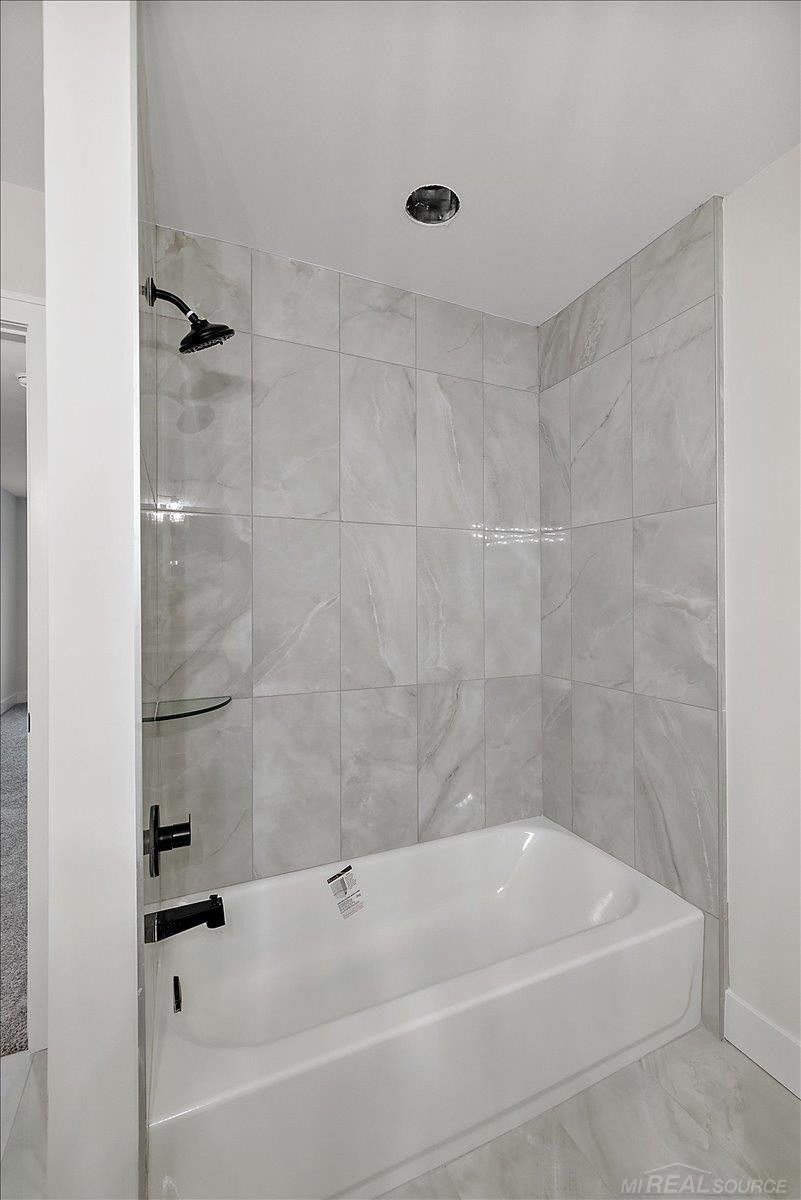 682 Westlake Avenue, Oxford, MI 48371 — Photo 51