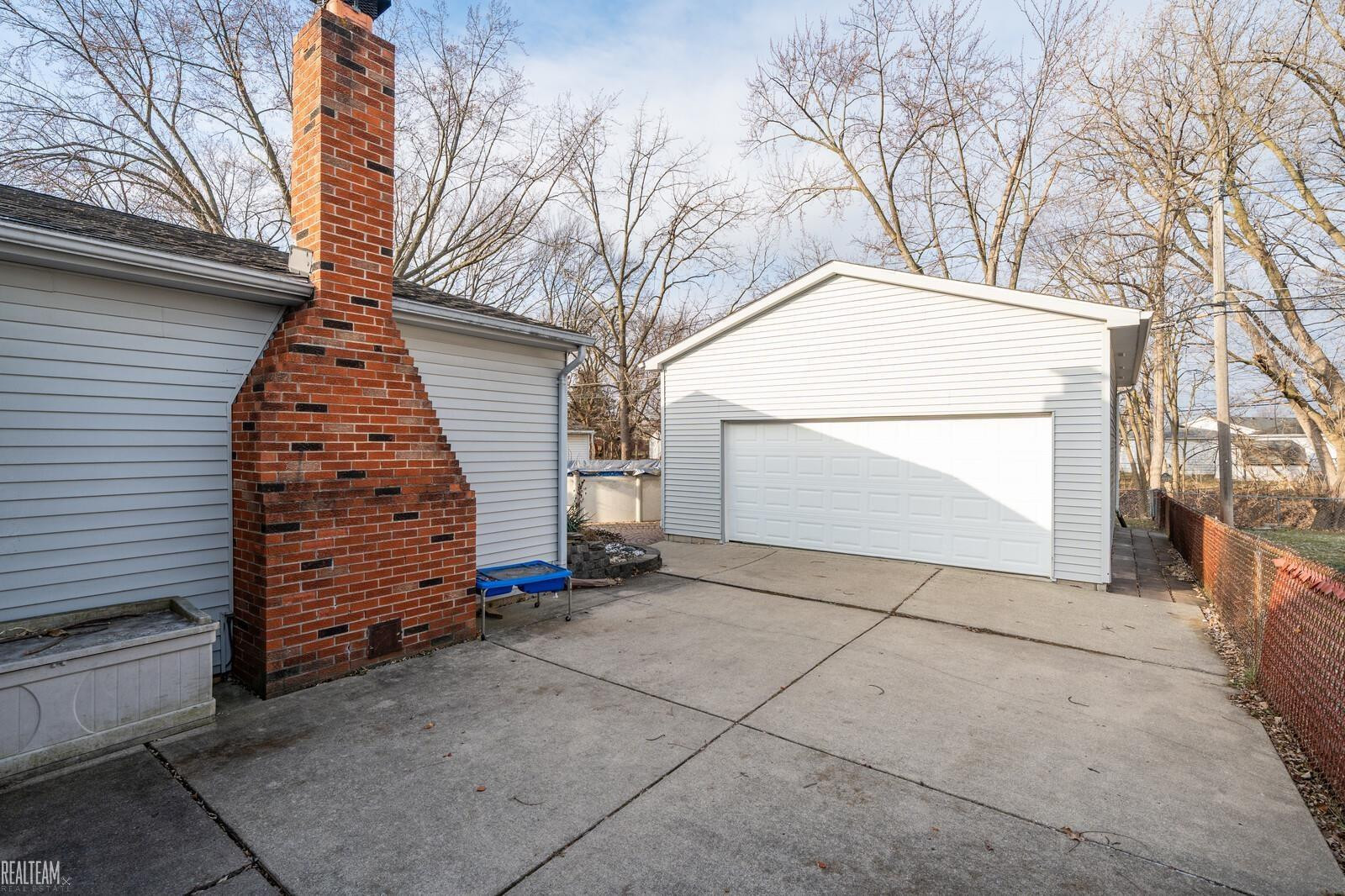 33515 Vista Way, Fraser, MI 48026 — Photo 23