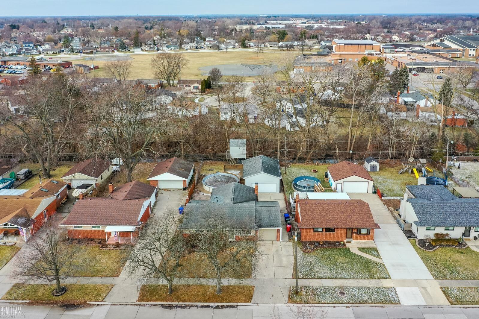 33515 Vista Way, Fraser, MI 48026 — Photo 36