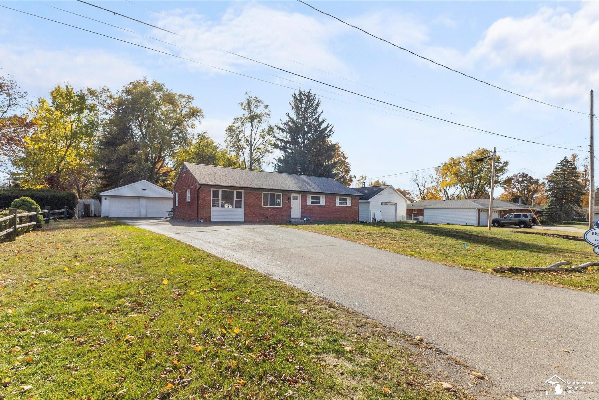3835 Lois Drive, Lambertville, MI 48144 — Photo 2