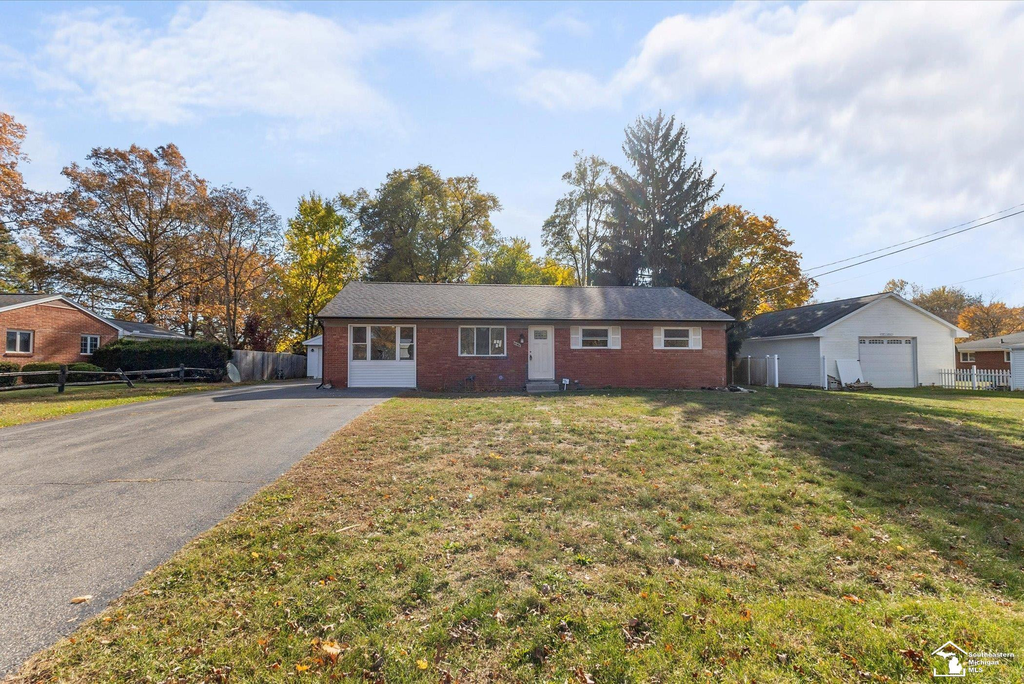 3835 Lois Drive, Lambertville, MI 48144 — Photo 3