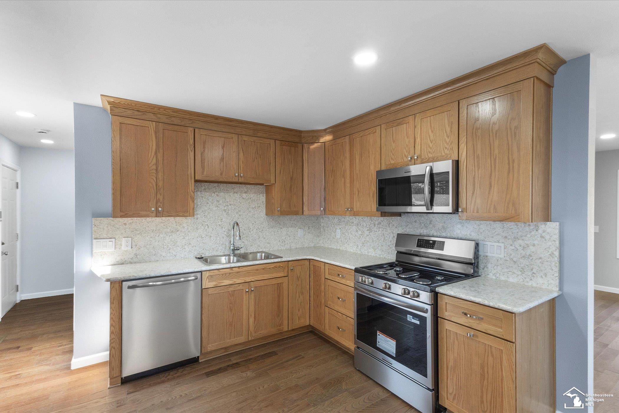 3835 Lois Drive, Lambertville, MI 48144 — Photo 13