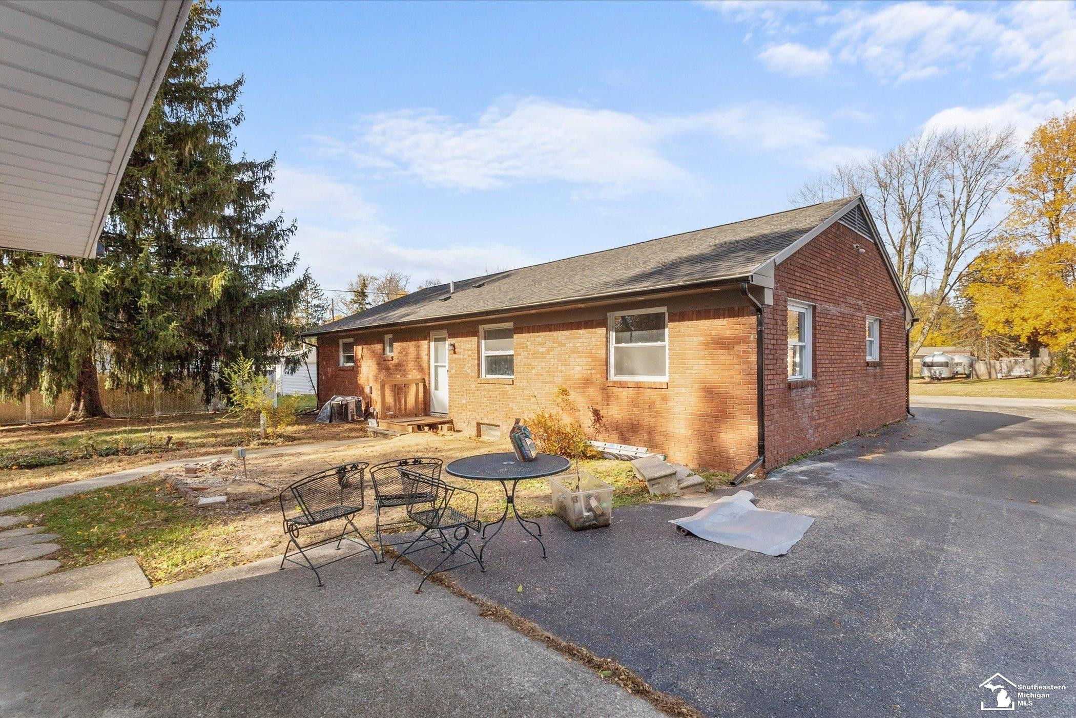 3835 Lois Drive, Lambertville, MI 48144 — Photo 28