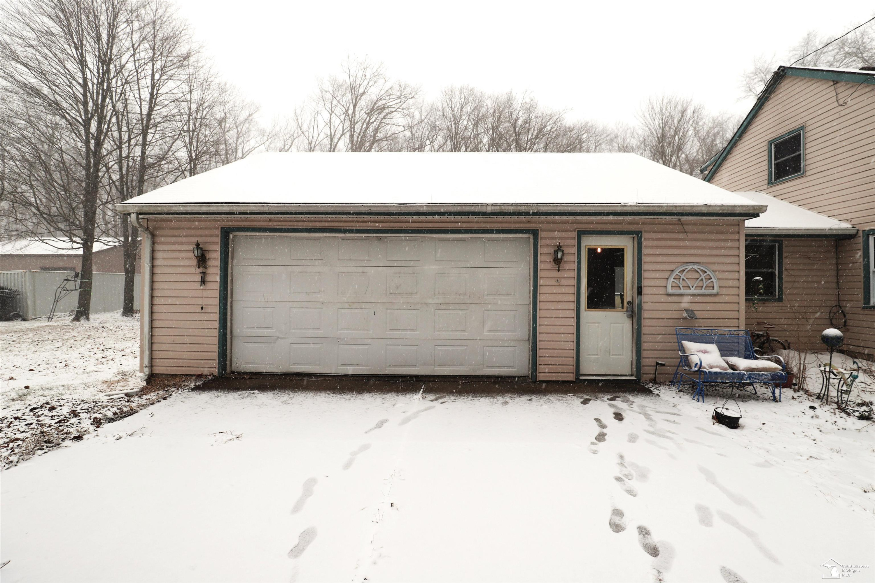 4940 Onway Drive, MI 49267 — Photo 2