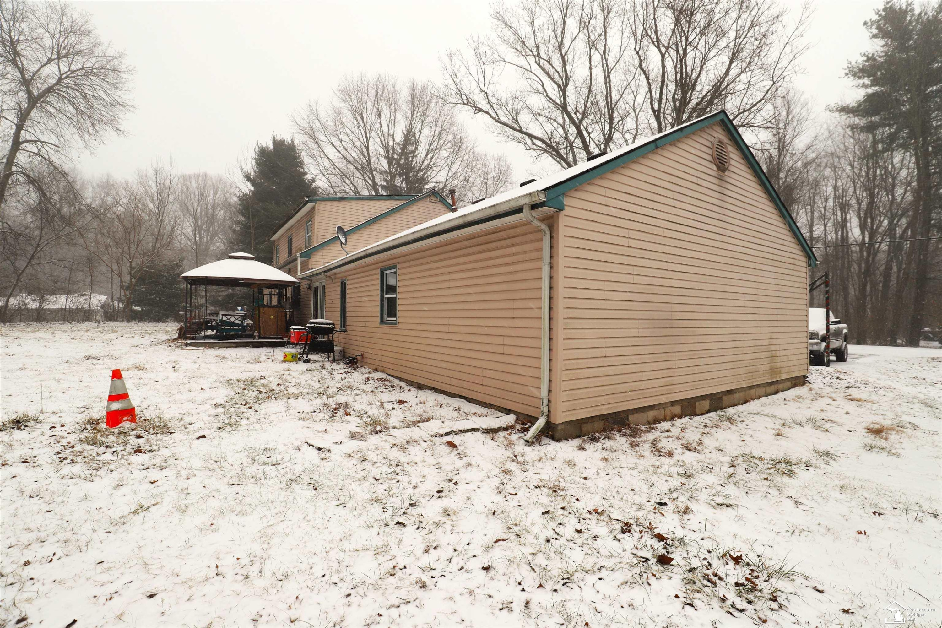 4940 Onway Drive, MI 49267 — Photo 8