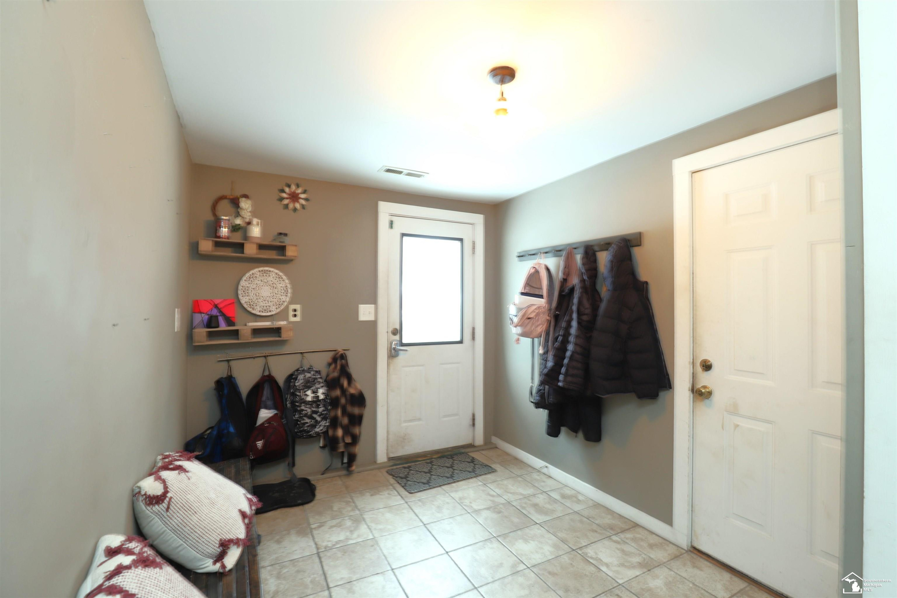 4940 Onway Drive, MI 49267 — Photo 10