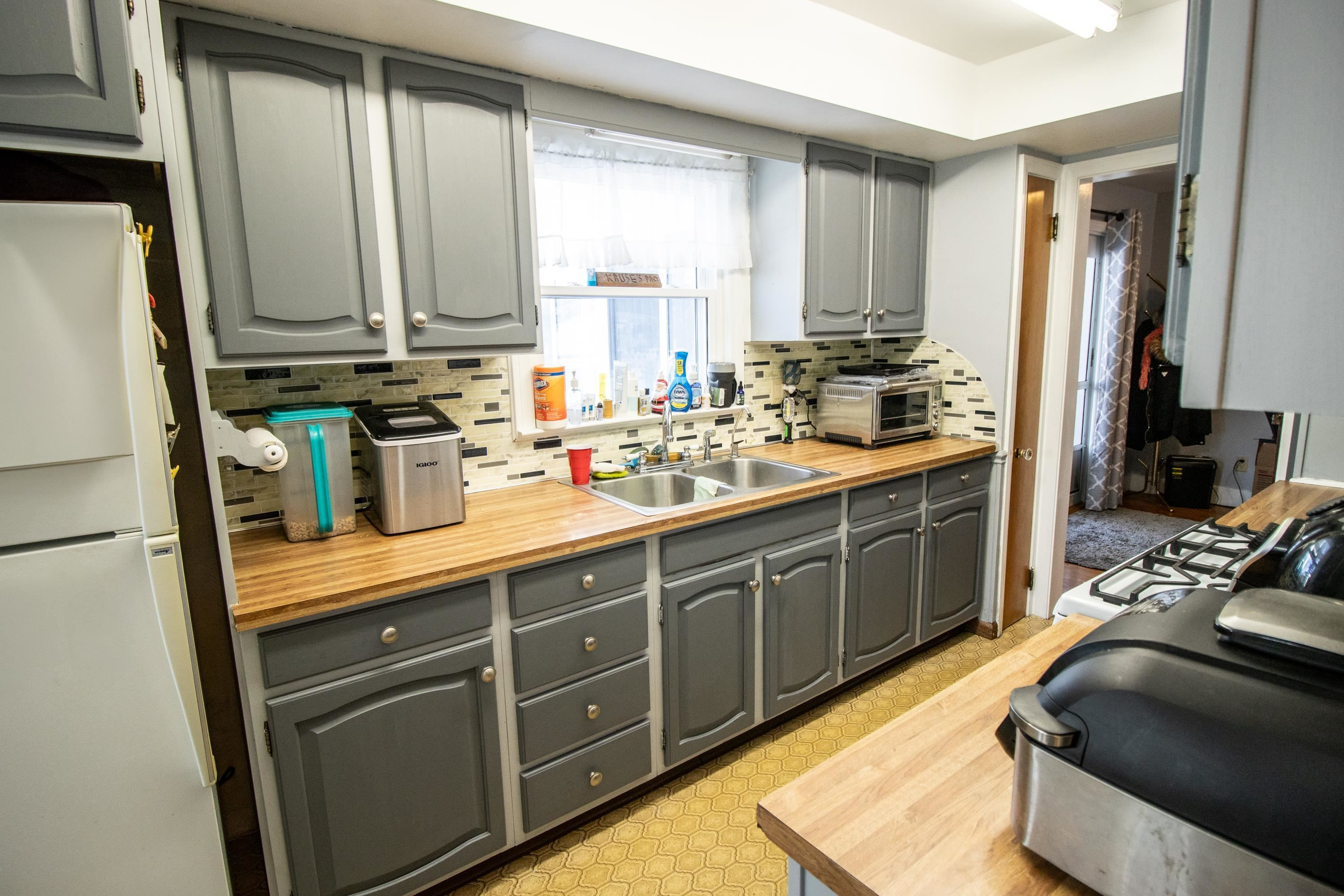 610 S Front Street, Chesaning, MI 48616 — Photo 10
