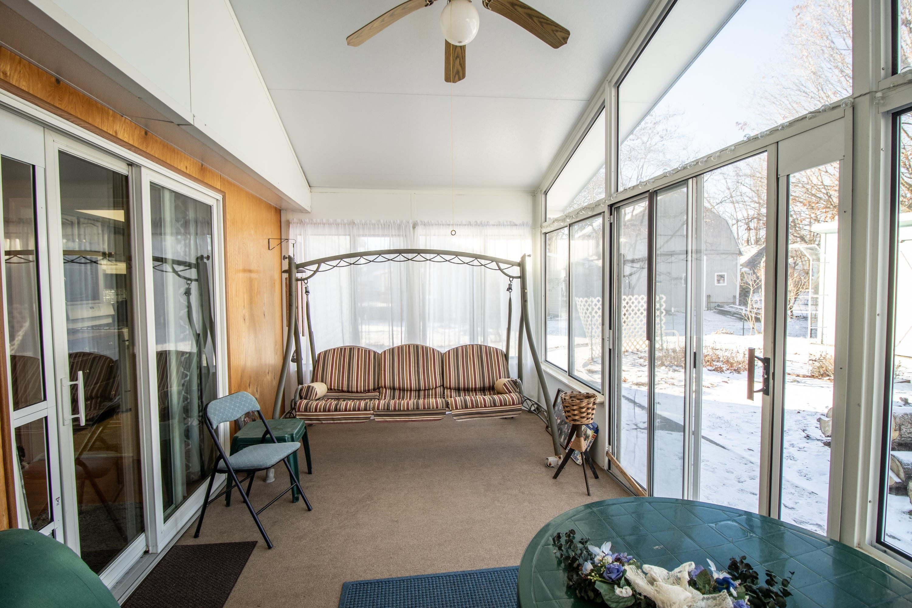 610 S Front Street, Chesaning, MI 48616 — Photo 23