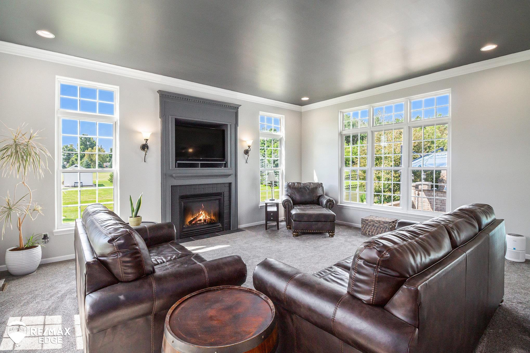 1077 Christine Drive, Lapeer, MI 48446 — Photo 12