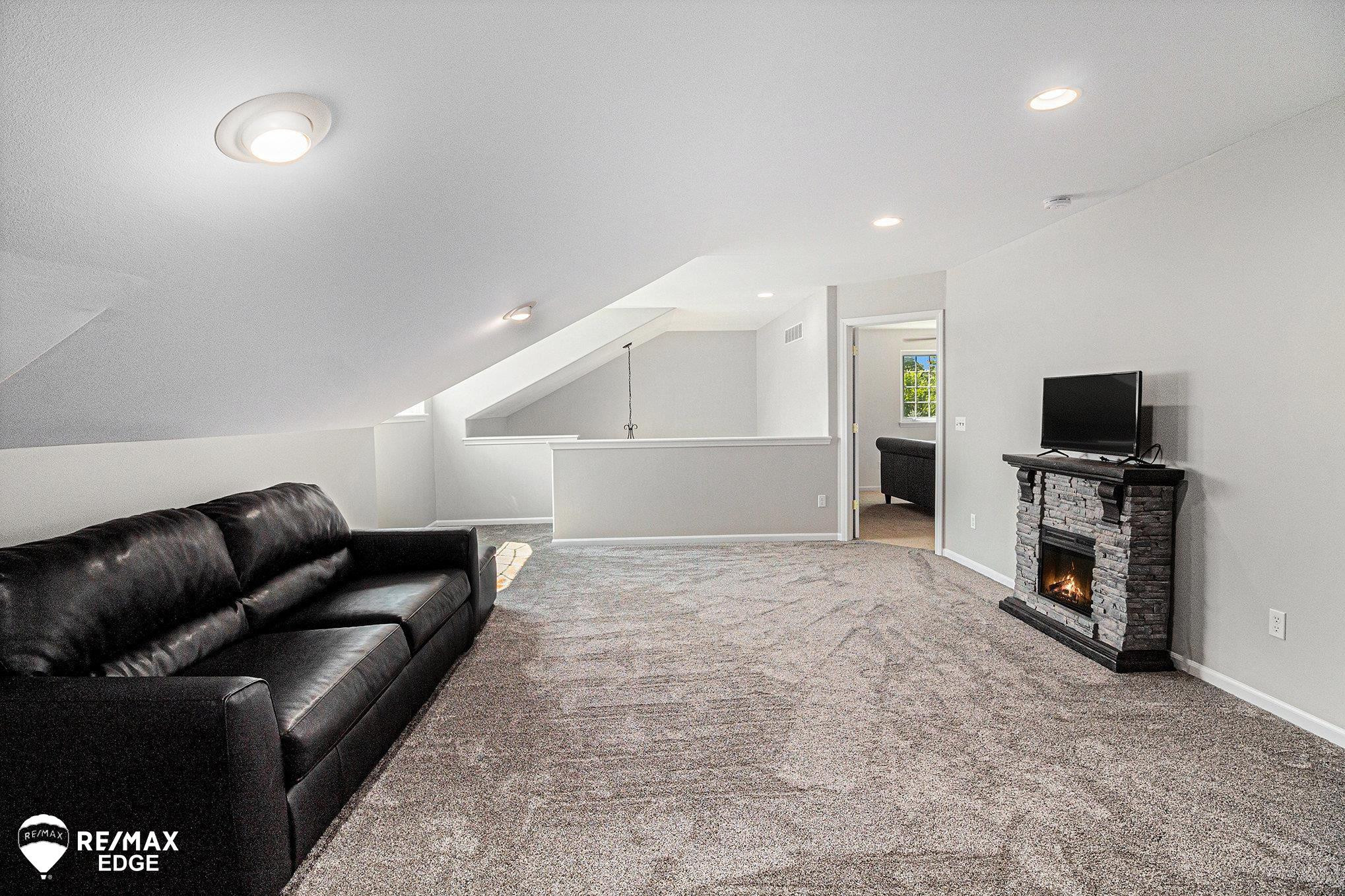 1077 Christine Drive, Lapeer, MI 48446 — Photo 24