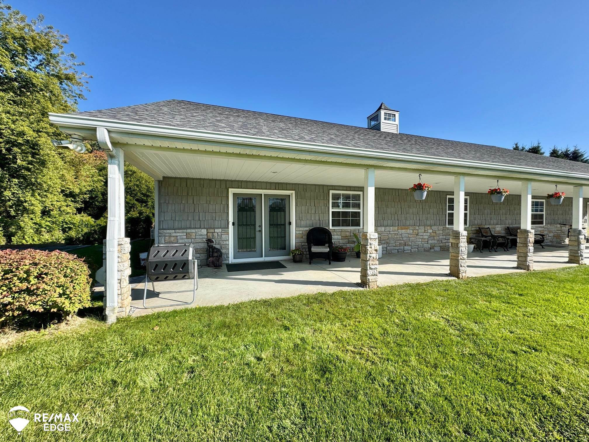 1077 Christine Drive, Lapeer, MI 48446 — Photo 34