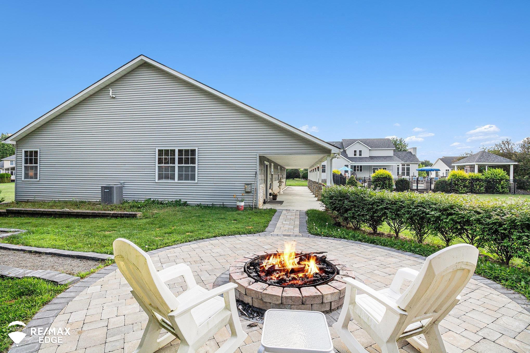 1077 Christine Drive, Lapeer, MI 48446 — Photo 40