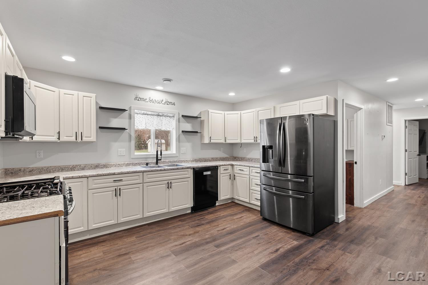 201 S Talbot Street Street, Addison, MI 49220 — Photo 3