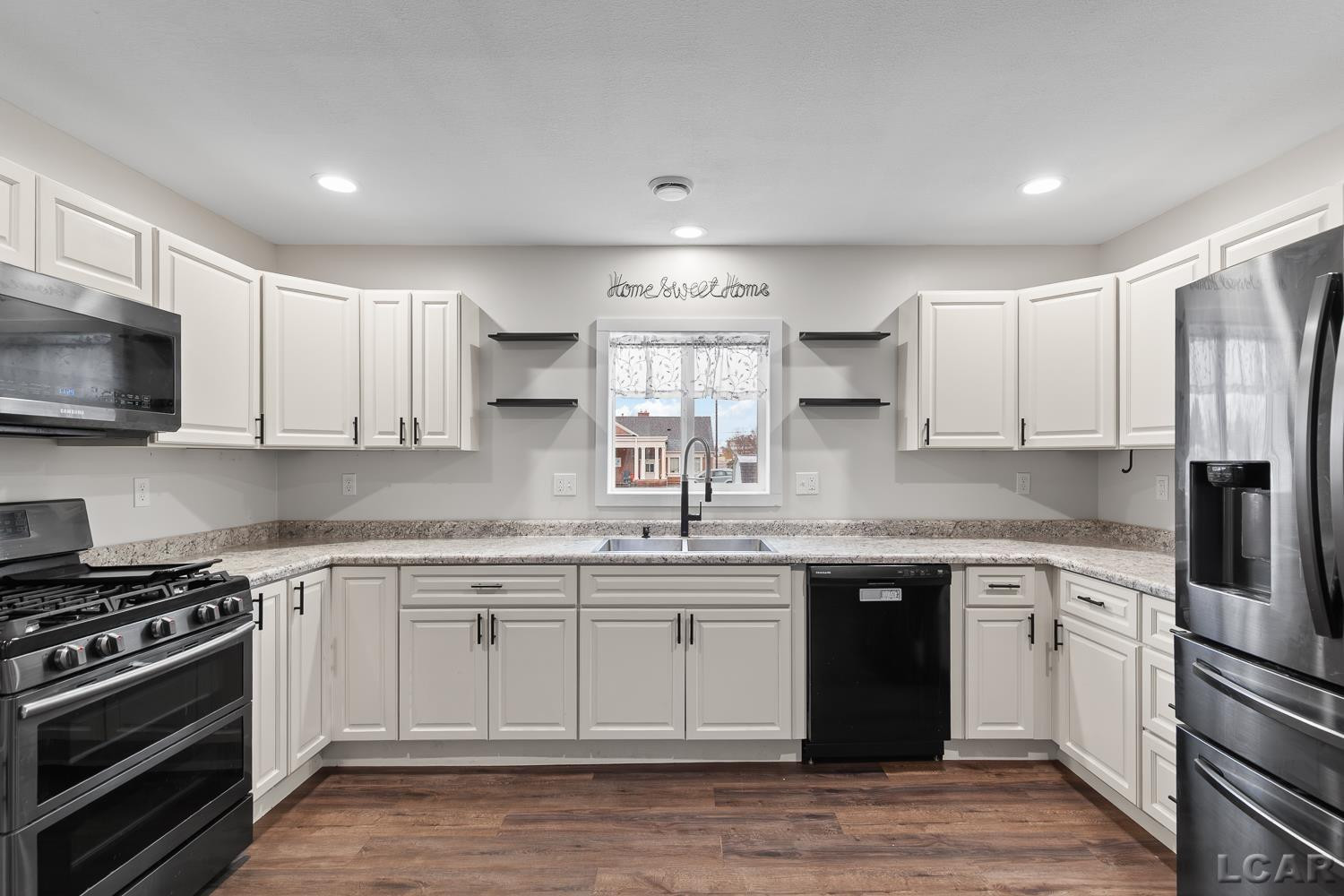201 S Talbot Street Street, Addison, MI 49220 — Photo 4