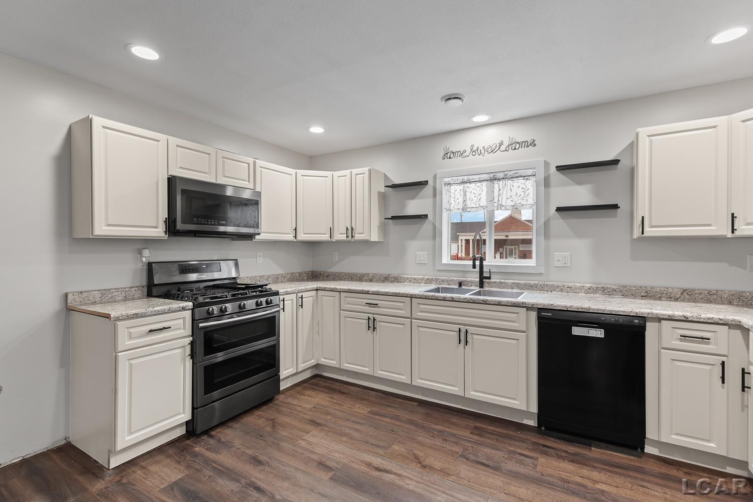 201 S Talbot Street Street, Addison, MI 49220 — Photo 5