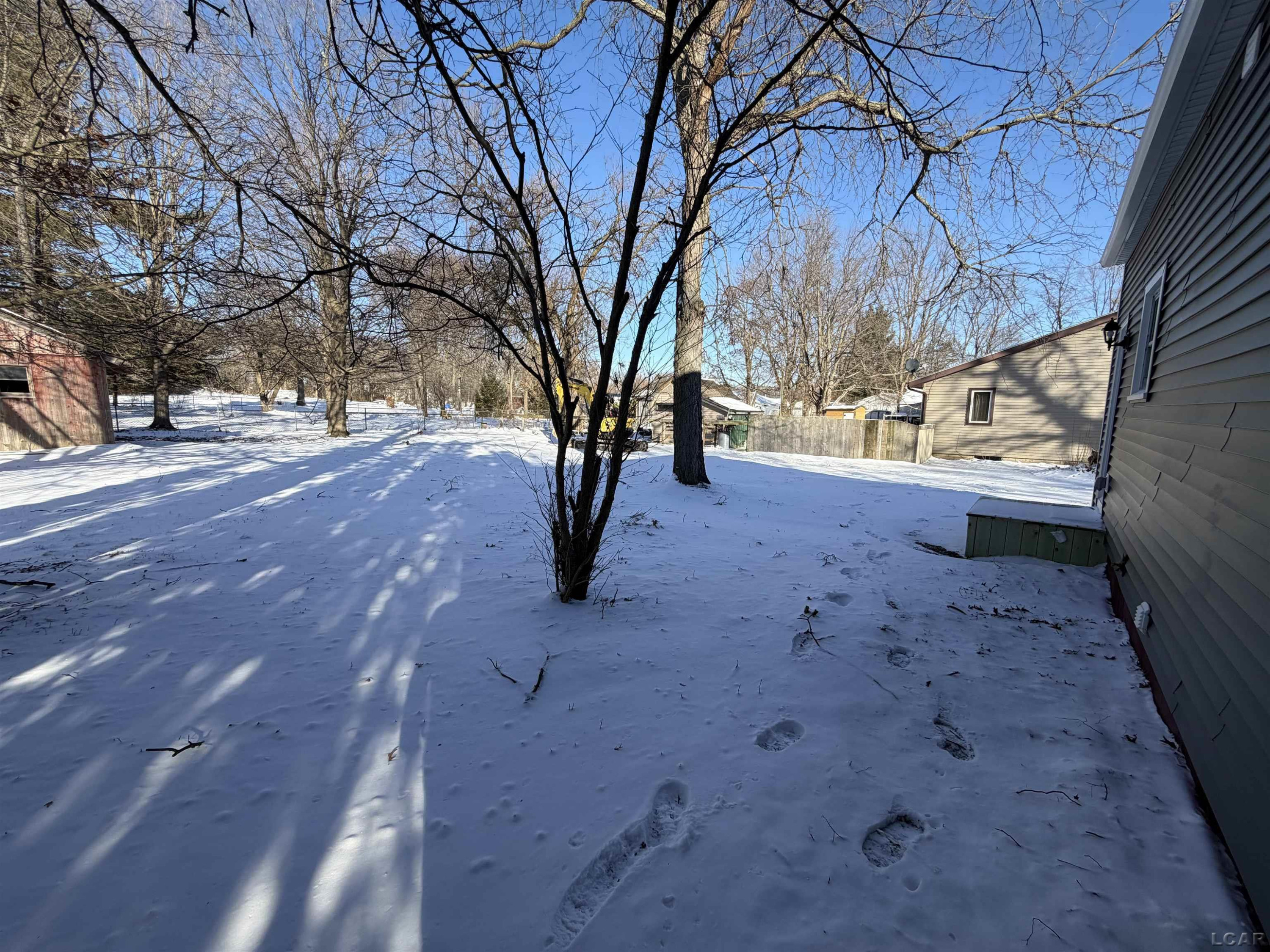 1084 Loren Road, Adrian, MI 49221 — Photo 4