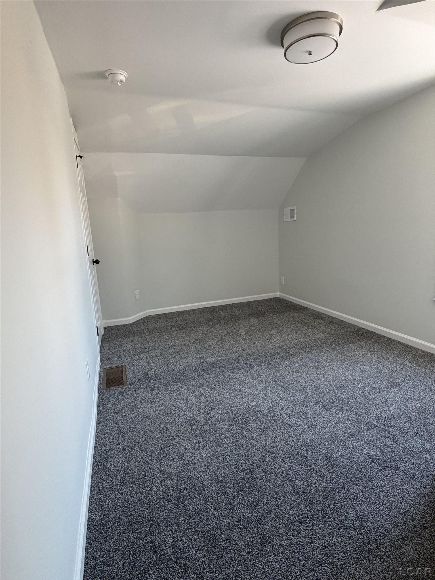 1084 Loren Road, Adrian, MI 49221 — Photo 17