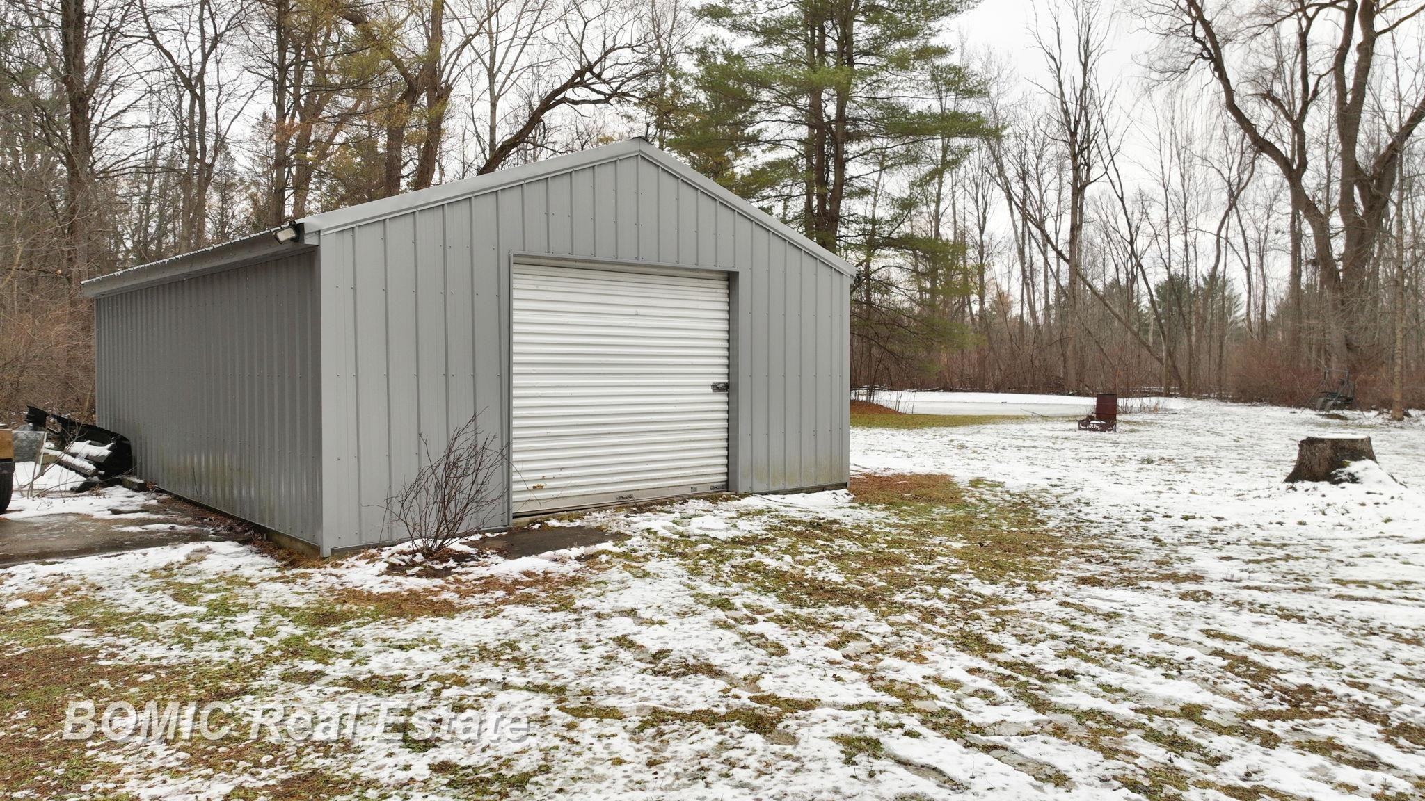 3411 Bruisee Road, Caro, MI 48723 — Photo 38