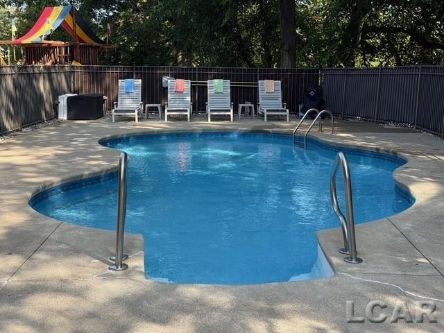 13000 Riviera Court, South Lyon, MI, 48178