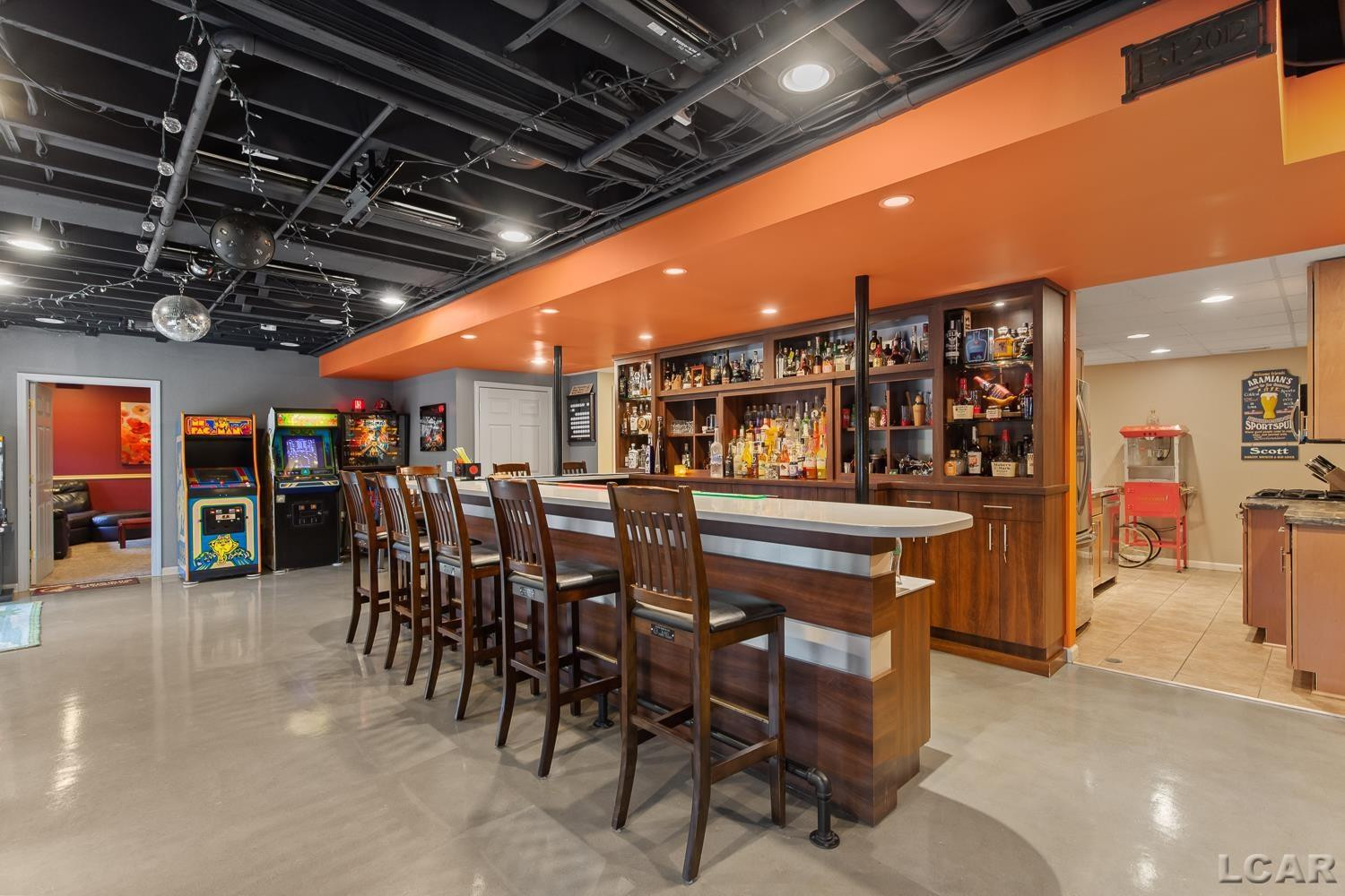 13000 Riviera Court, South Lyon, MI, 48178