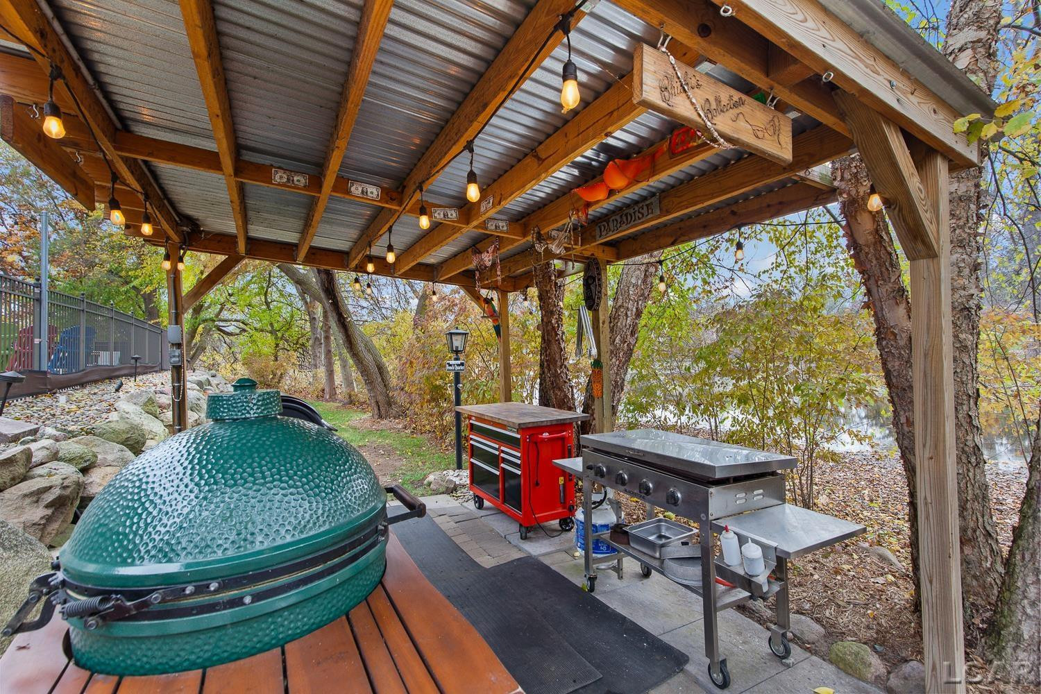 13000 Riviera Court, South Lyon, MI, 48178