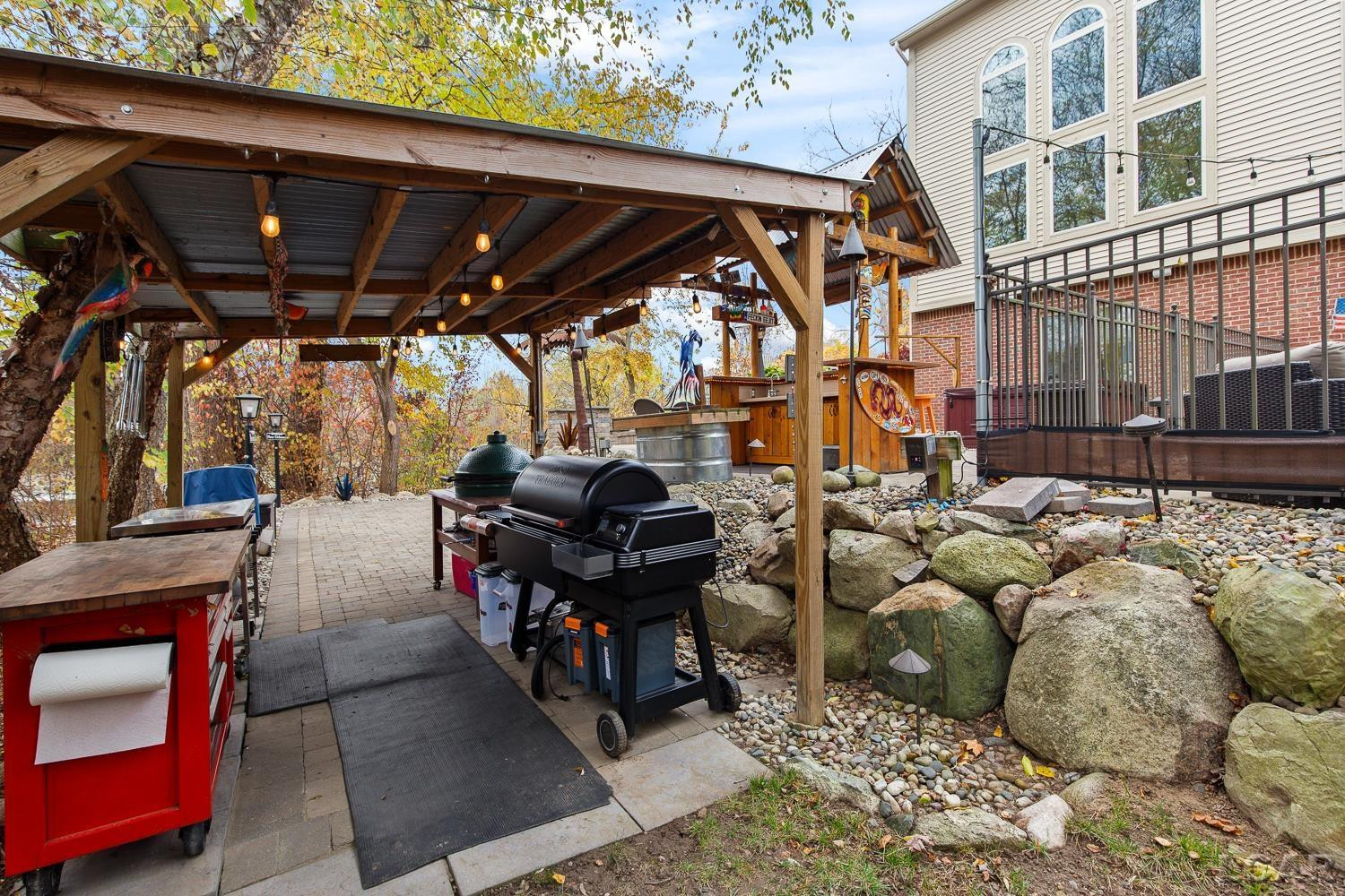 13000 Riviera Court, South Lyon, MI, 48178