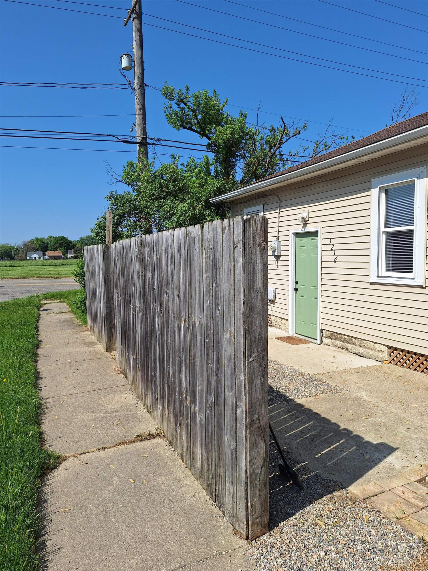 1216 E Hemphill Road, Burton, MI 48529 — Photo 14