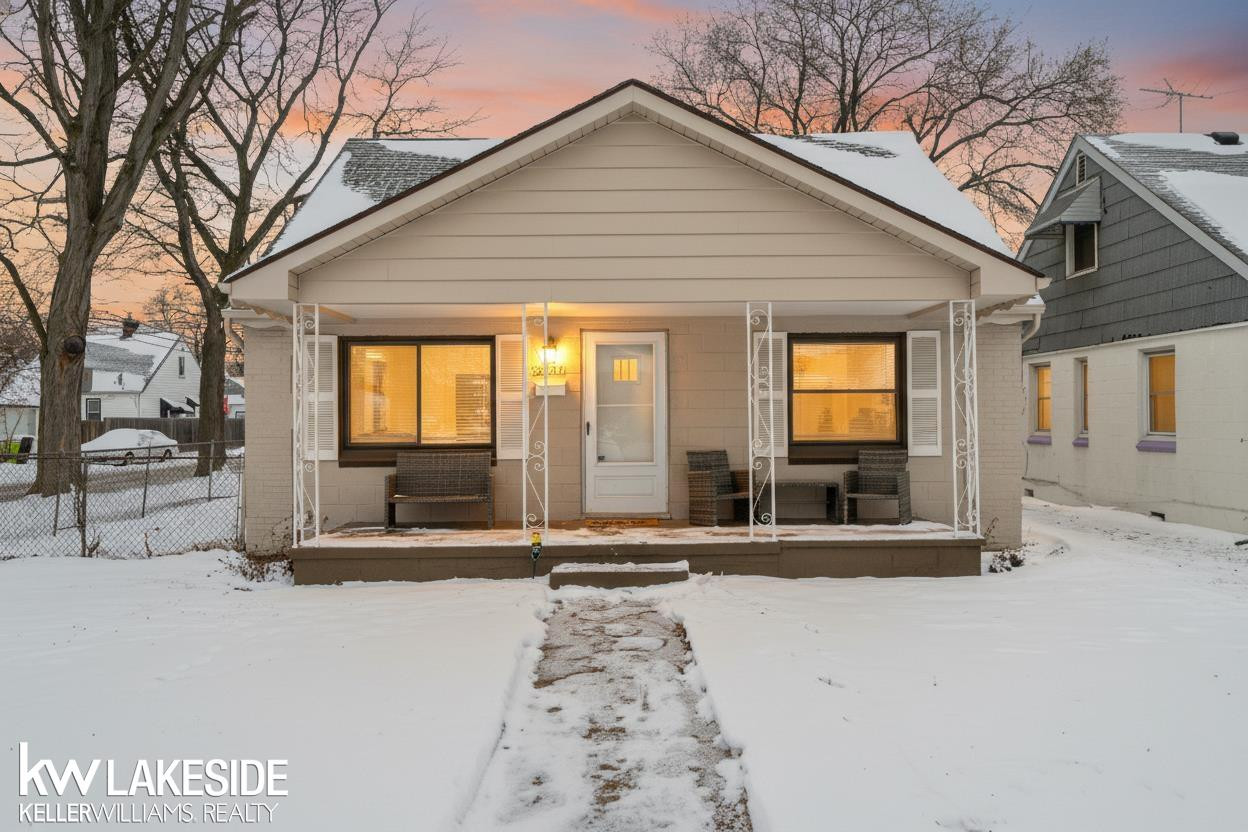 8205 State Park, Center Line, MI 48015 — Photo 2