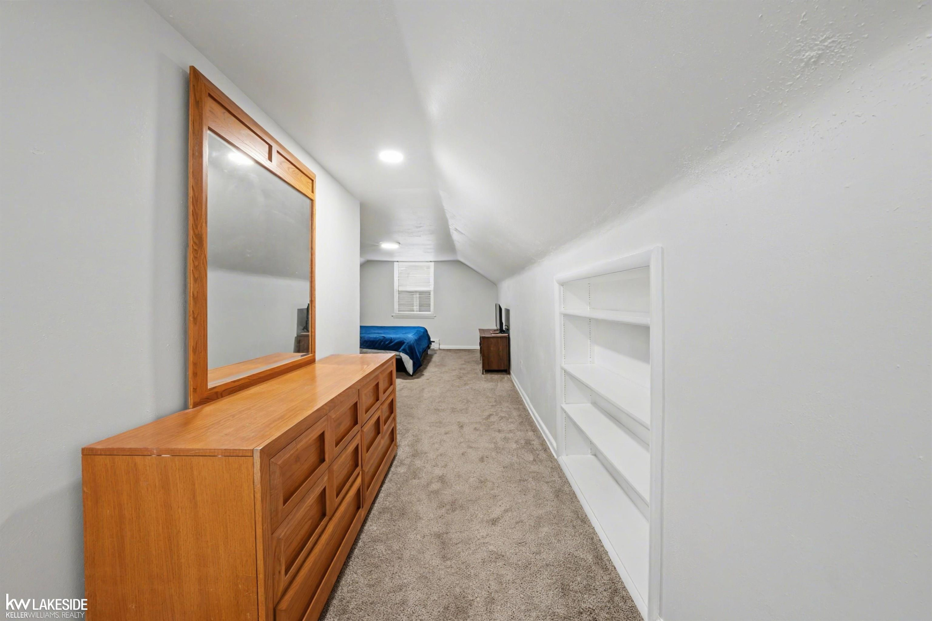8205 State Park, Center Line, MI 48015 — Photo 19