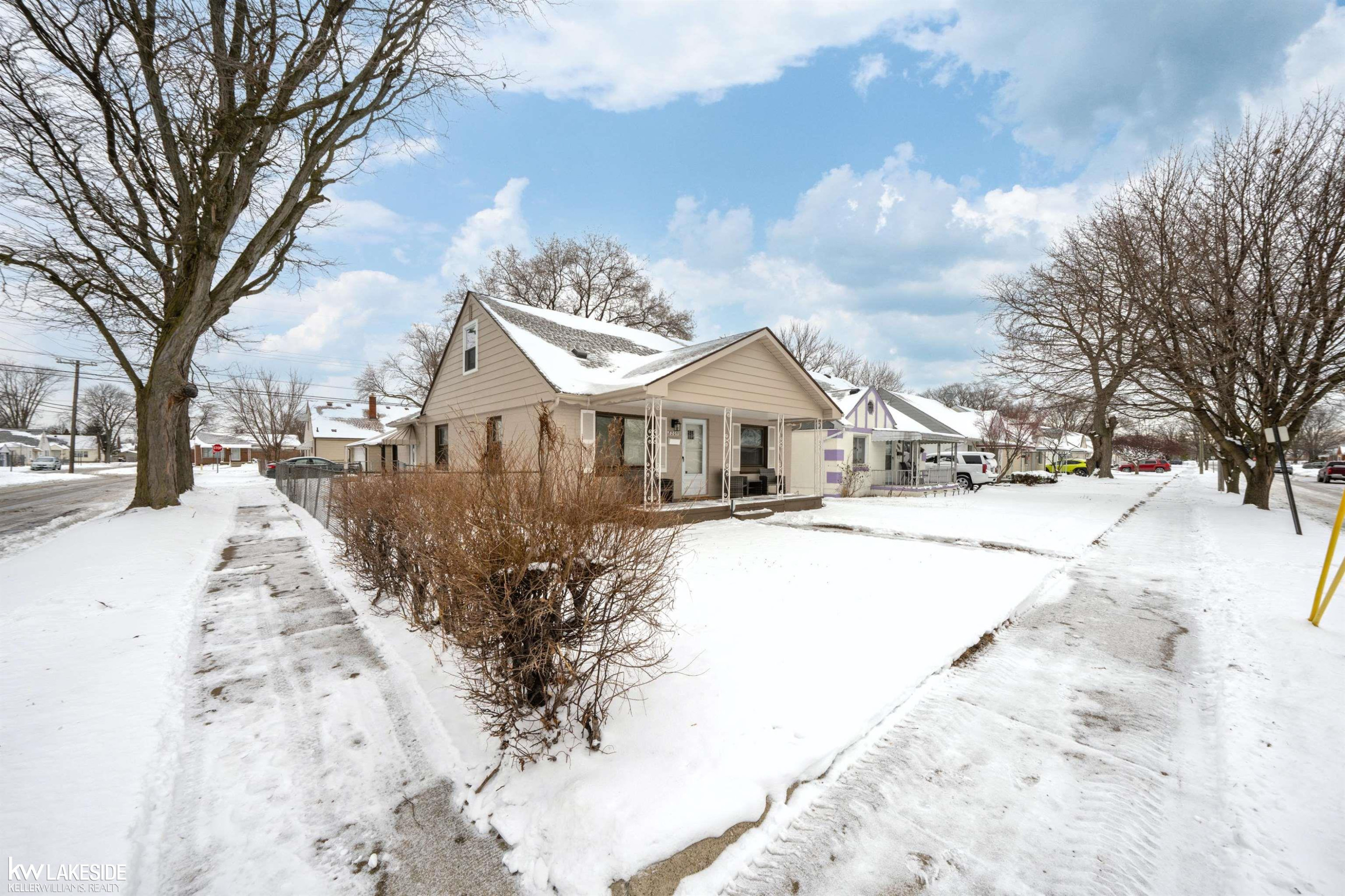 8205 State Park, Center Line, MI 48015 — Photo 24