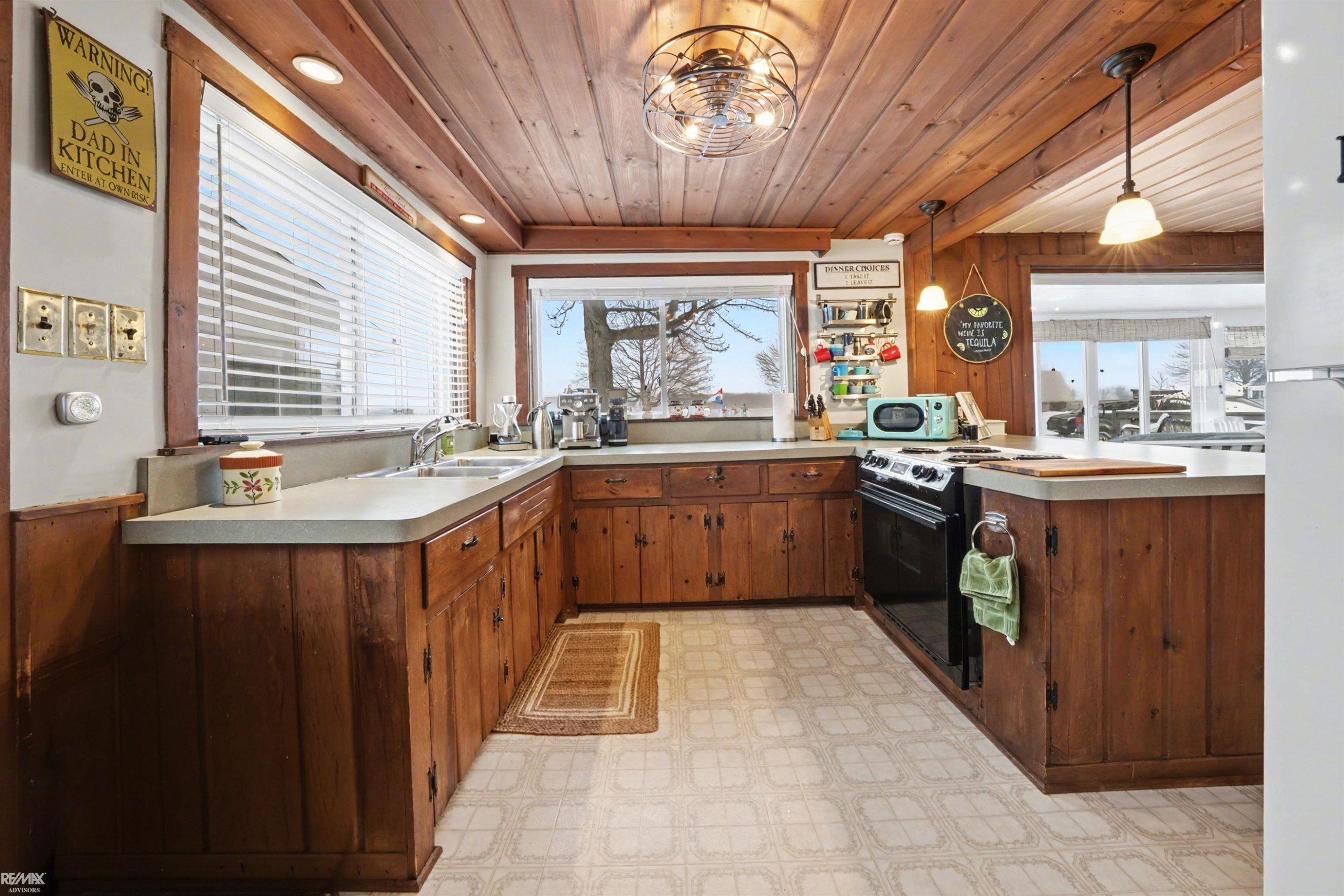 3838 South Channel Drive, MI 48028 — Photo 9